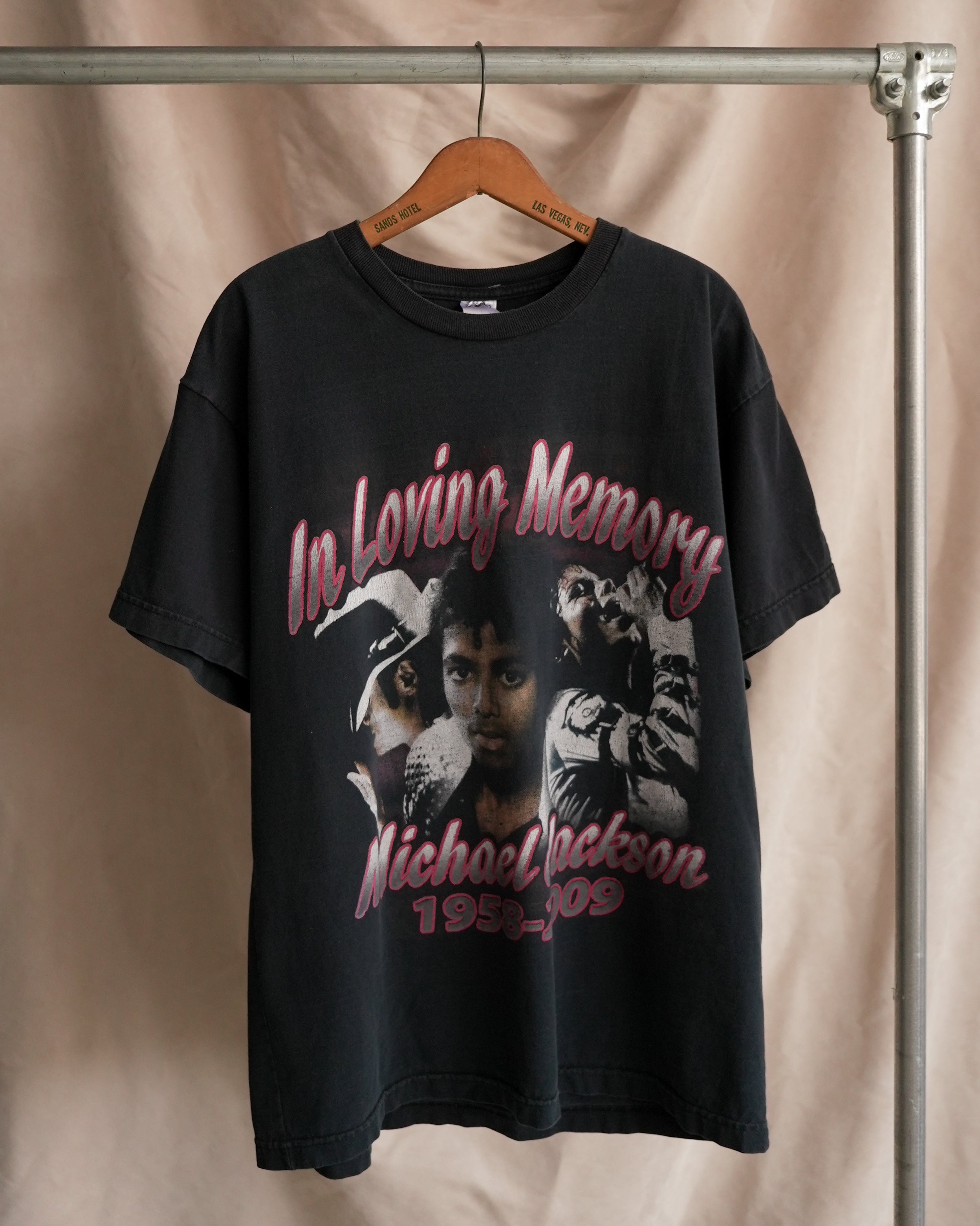 ミュージシャン MichaelJackson In Loving Memory 2009 Tee Michael Jackson In Loving Memory 2009 T-Shirt Size Small