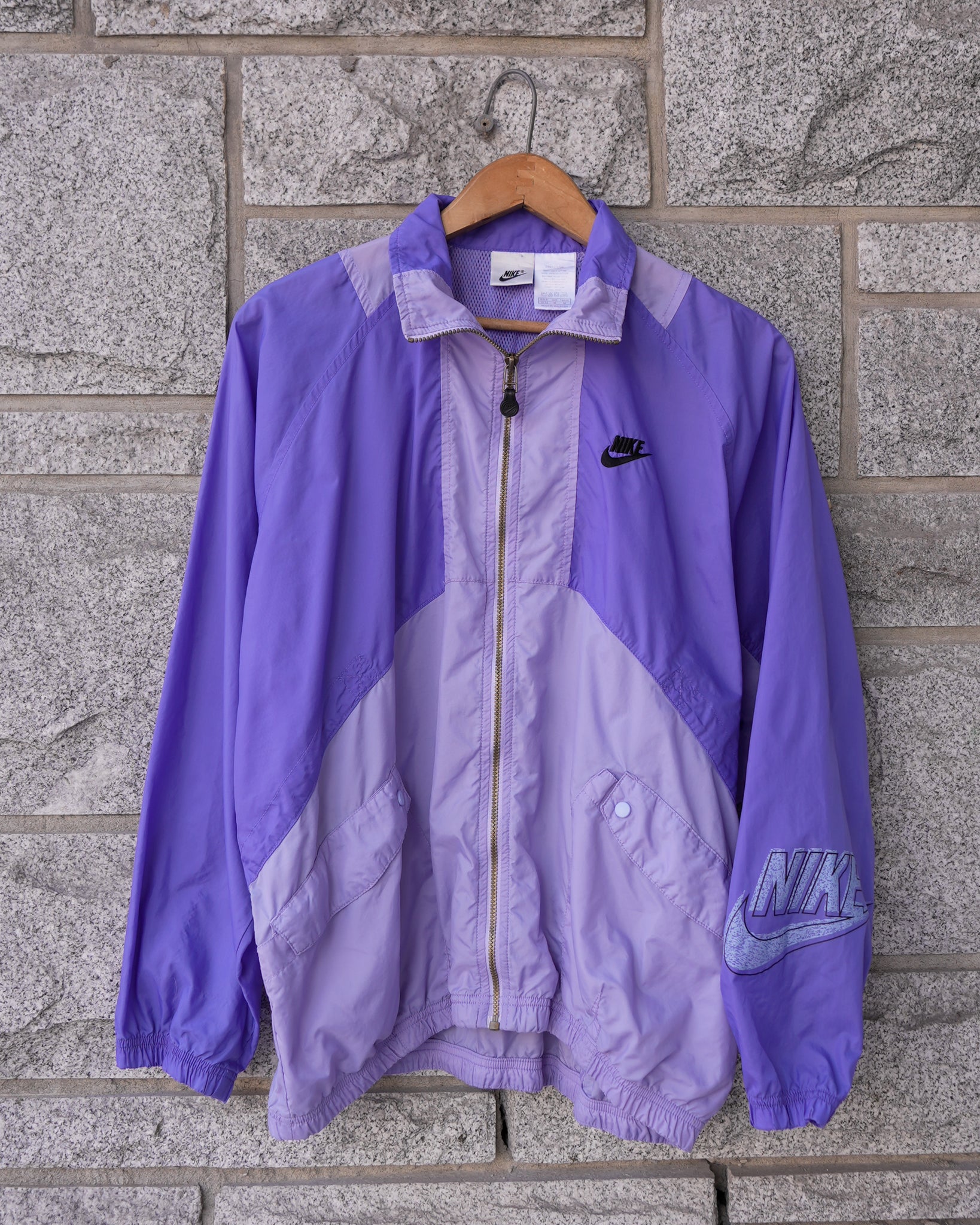nike zip-up windbreaker