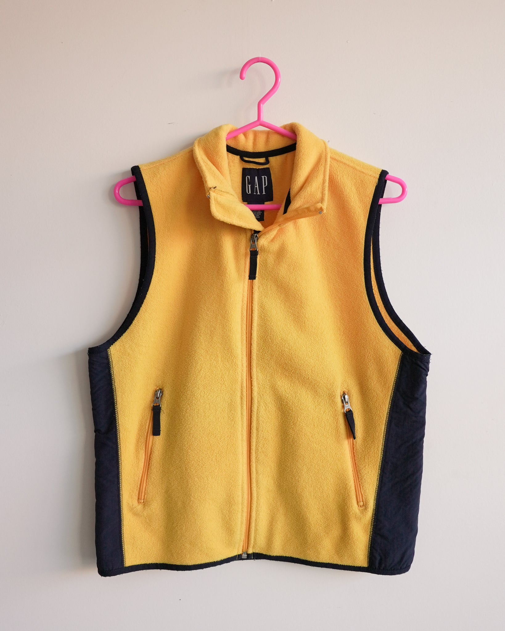 gap fleece vest