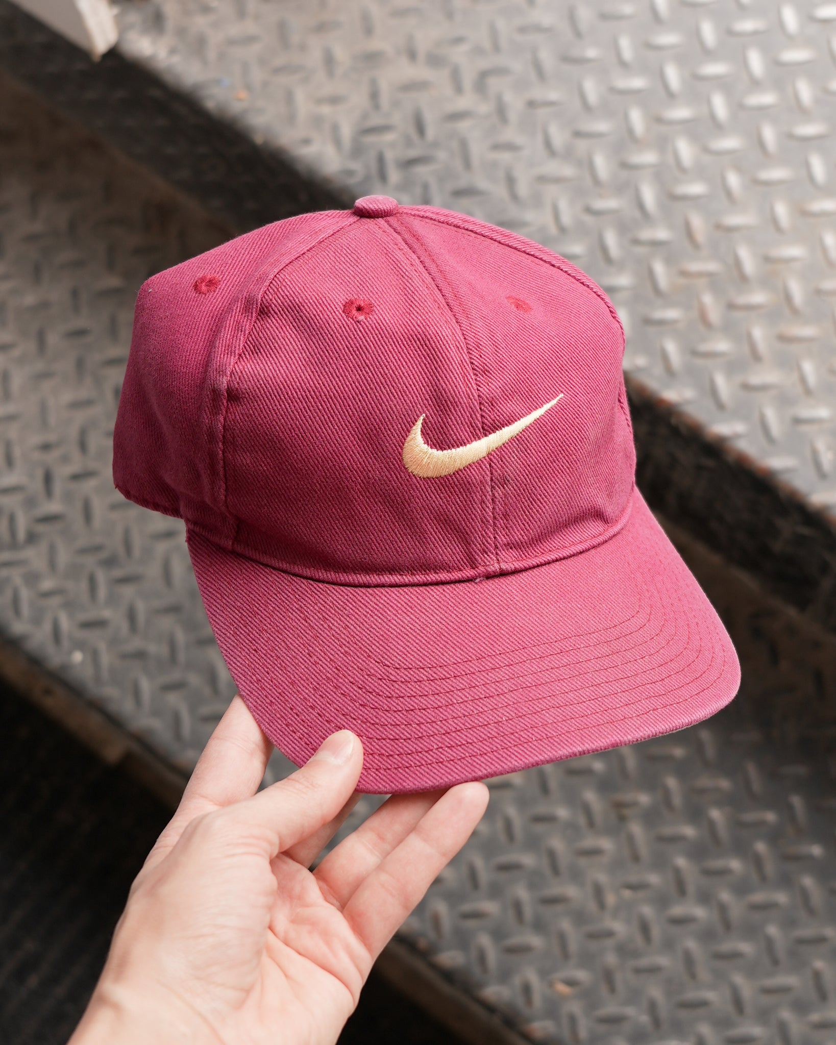 nike snapback hat