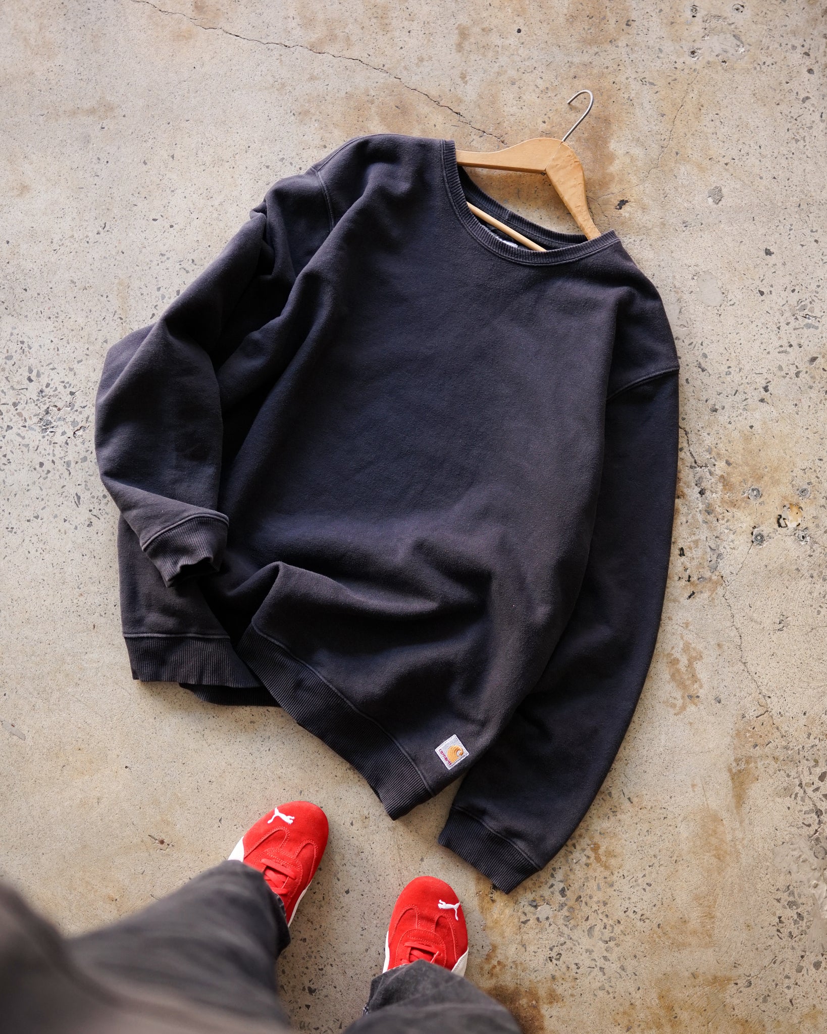 carhartt crewneck