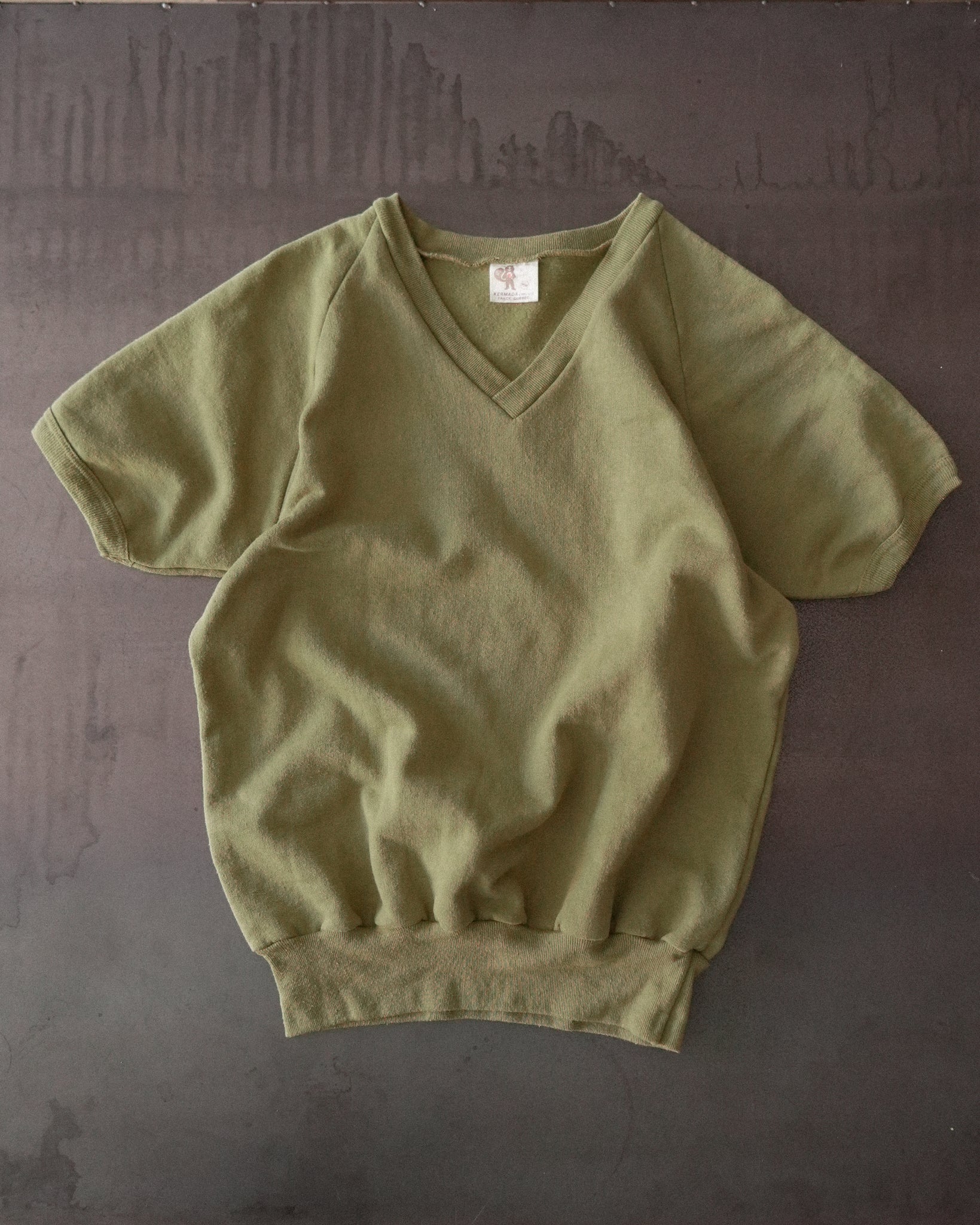 kermada short sleeve v-neck sweater