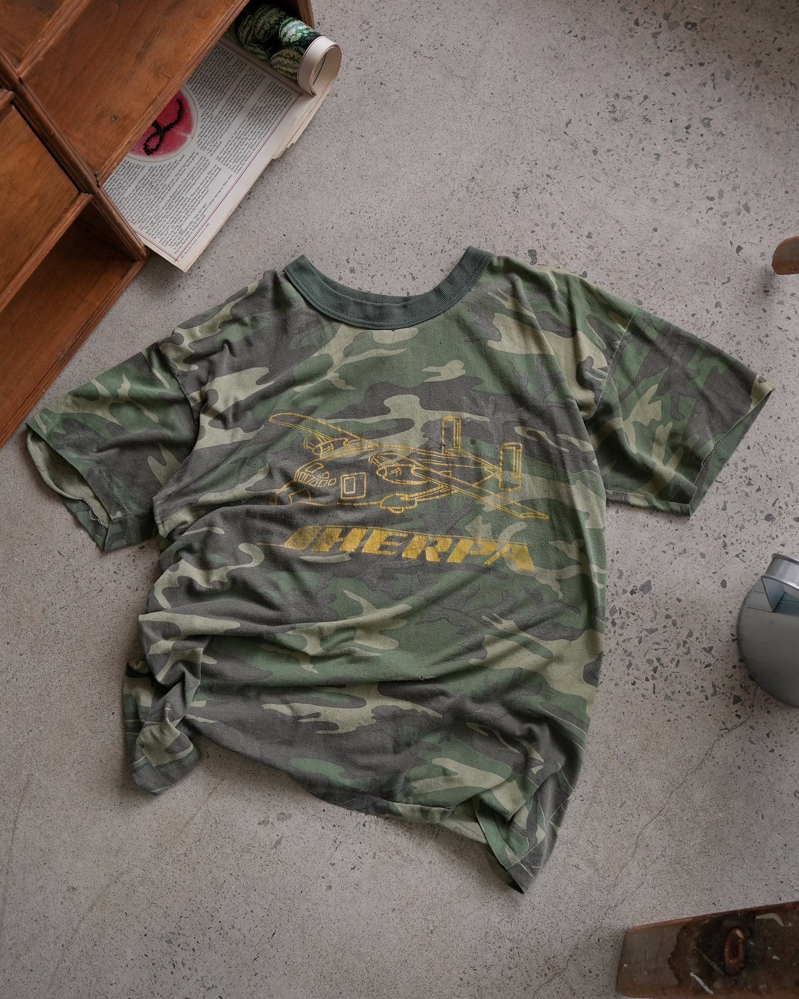 sherpa camo t-shirt