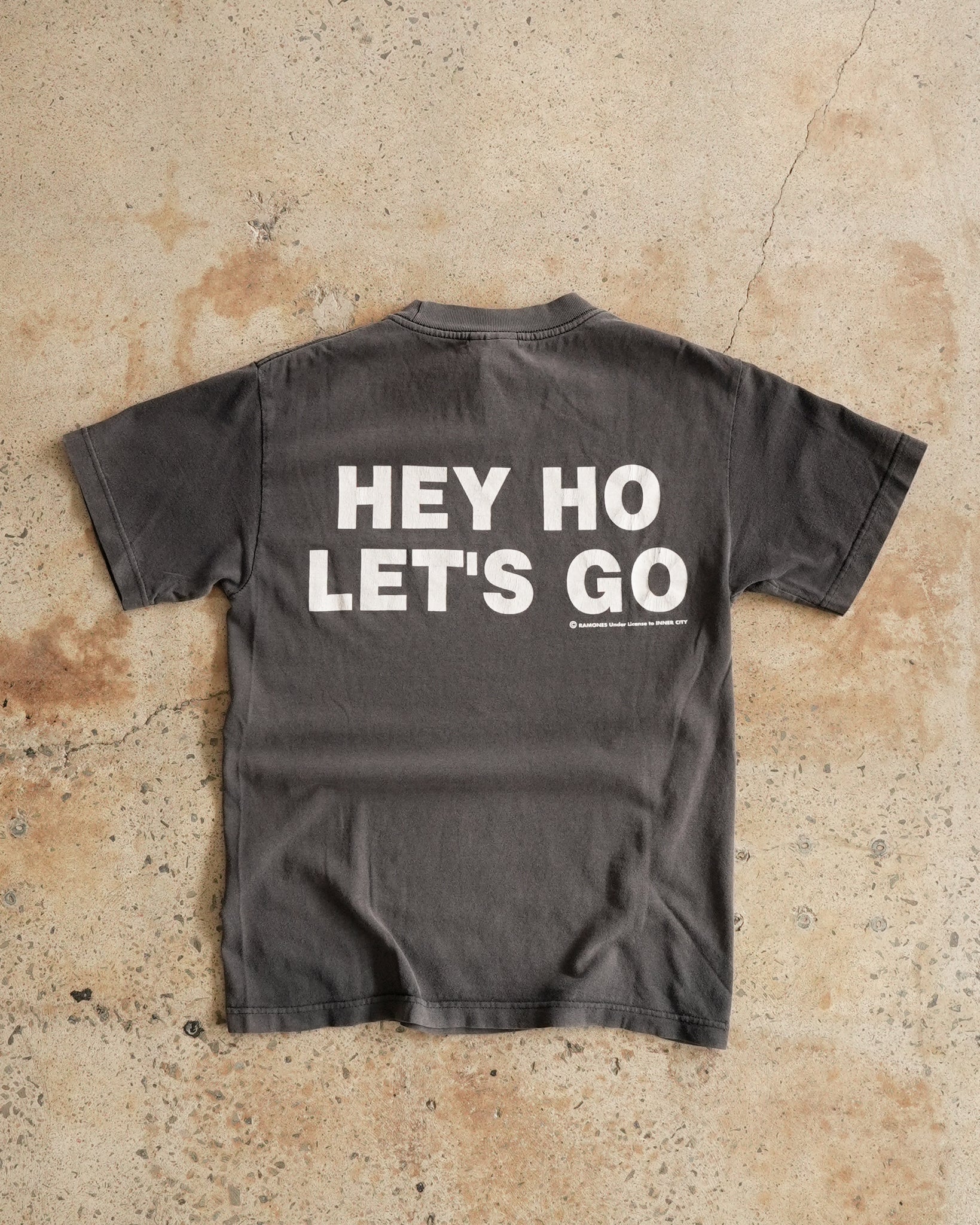 ramones "hey ho let's go" rock band t-shirt