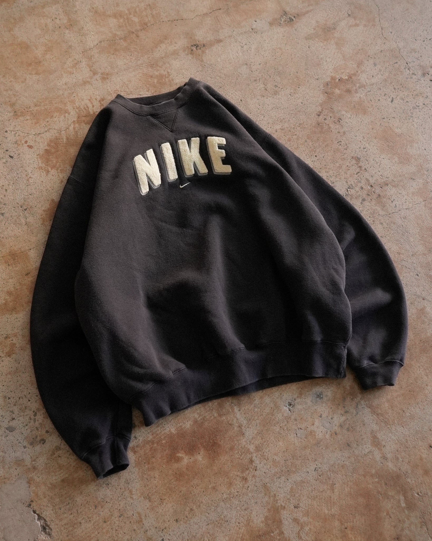 nike team crewneck