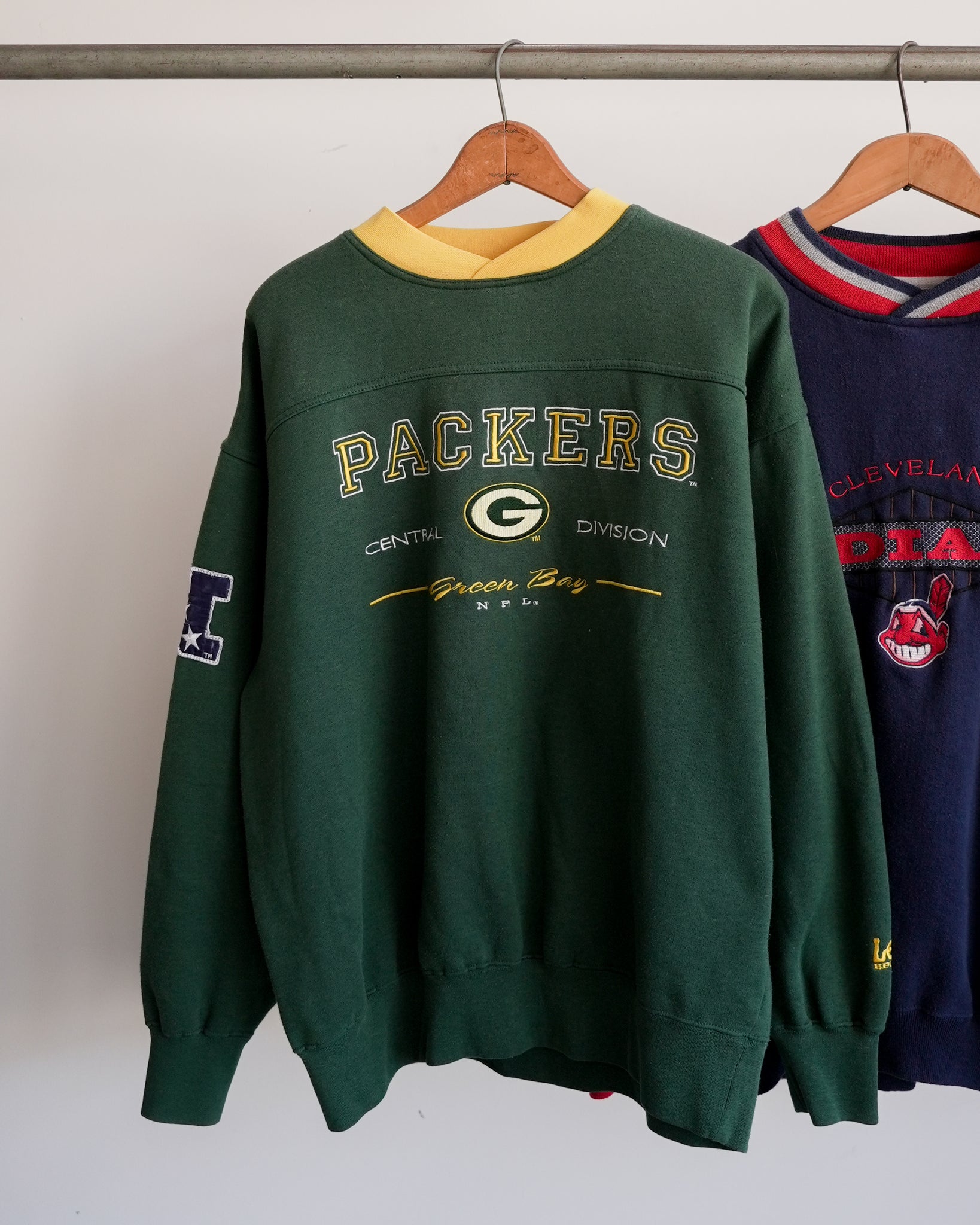 green bay packers nfl lee crewneck