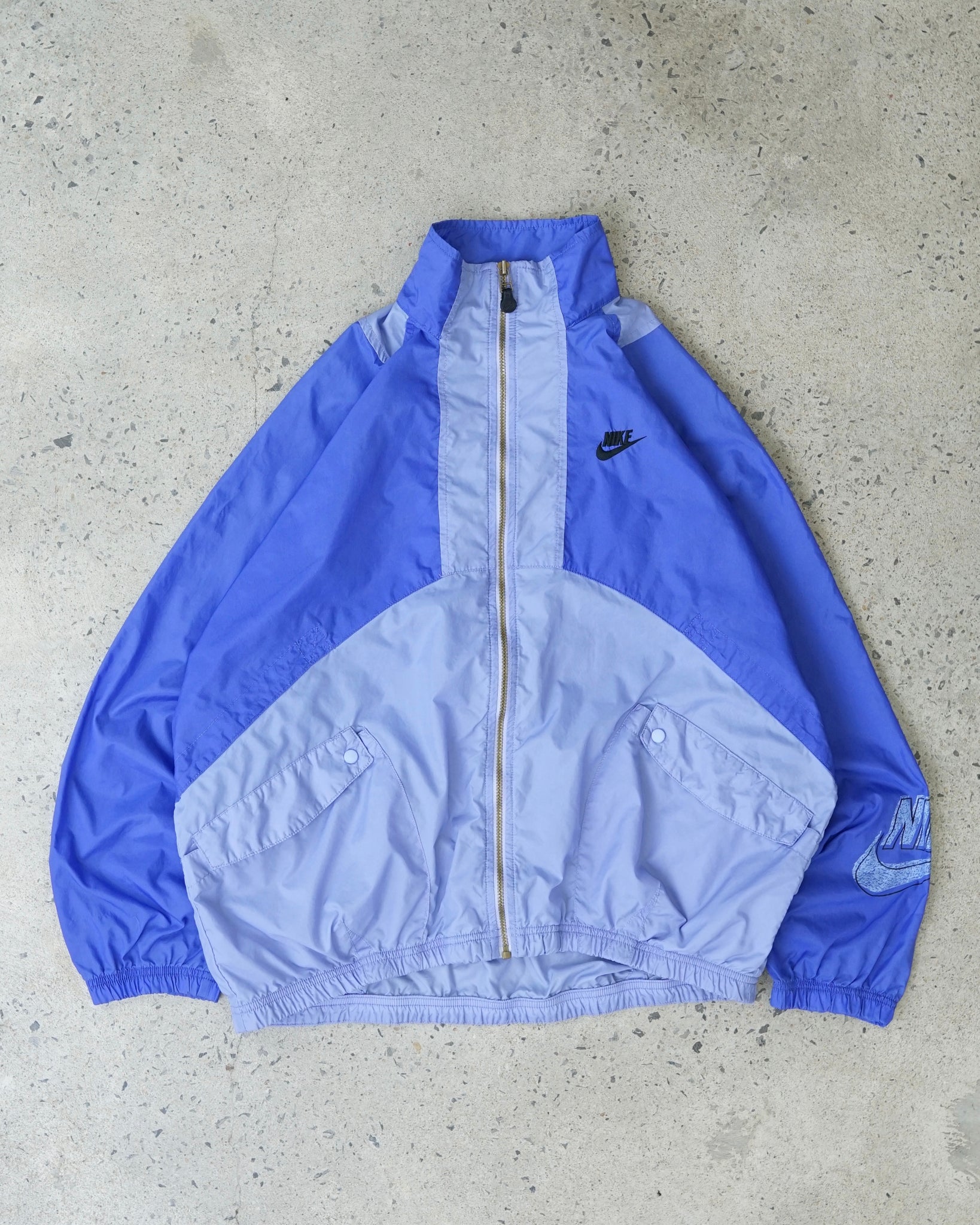 nike zip-up windbreaker
