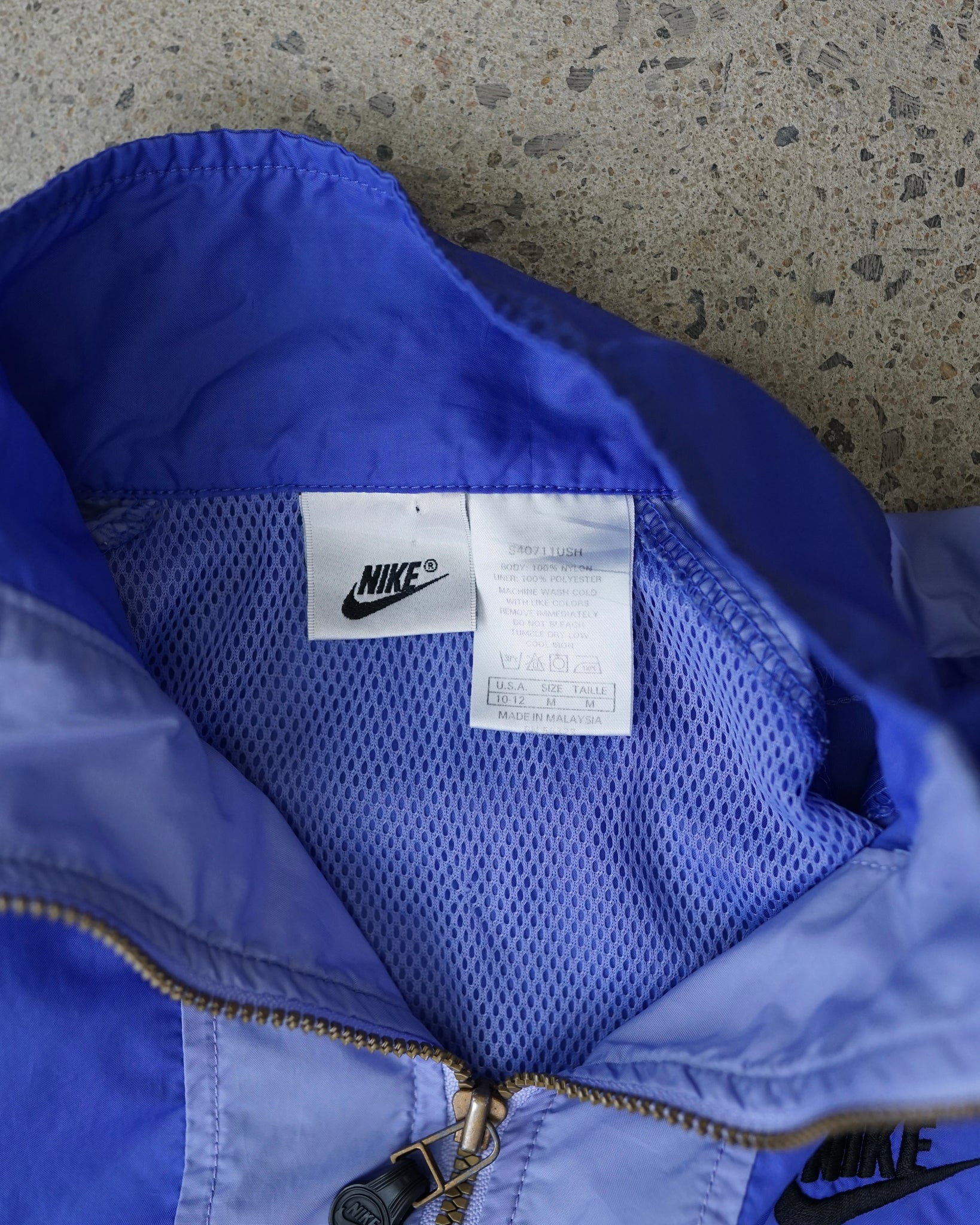 nike zip-up windbreaker