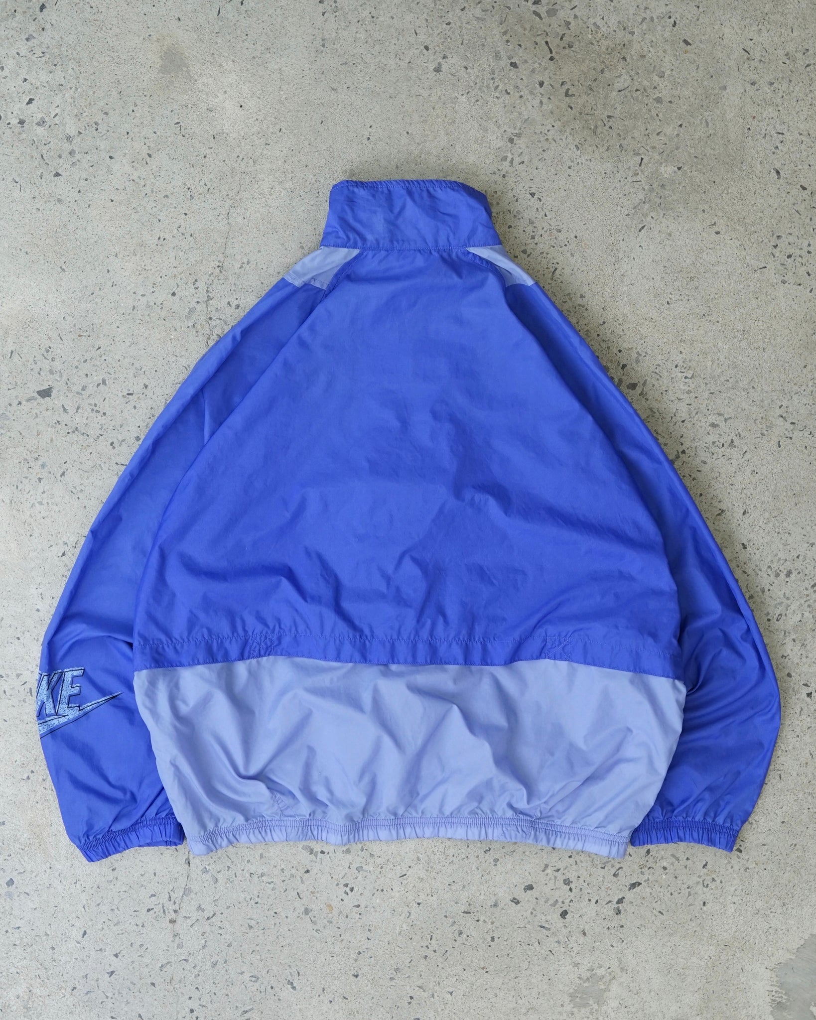 nike zip-up windbreaker