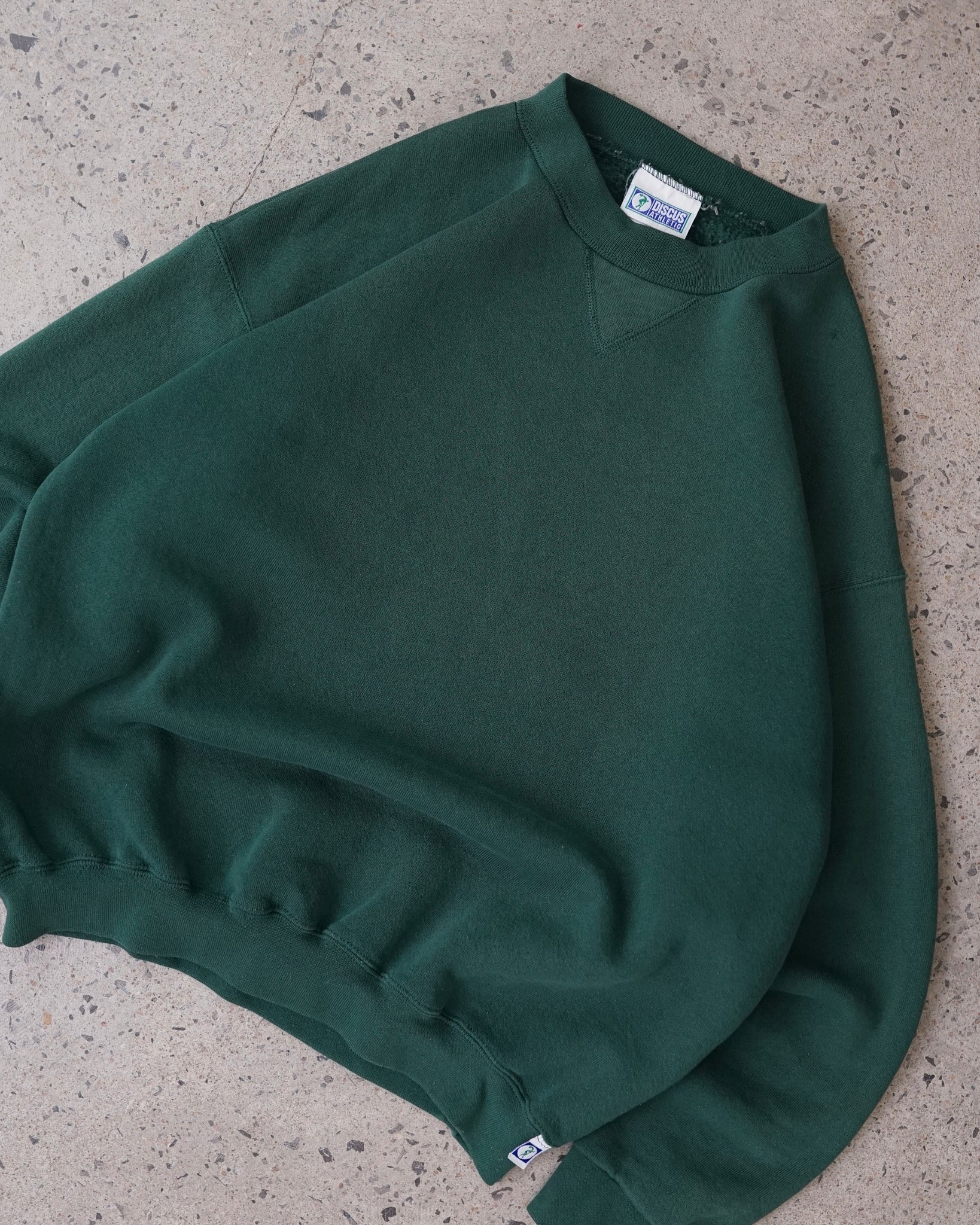 discus athletic crewneck
