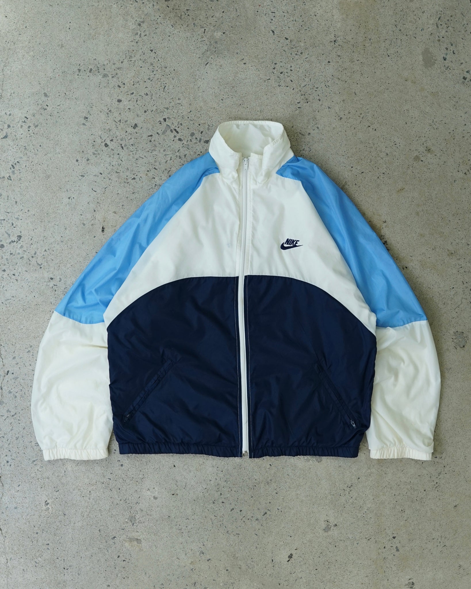 nike windbreaker