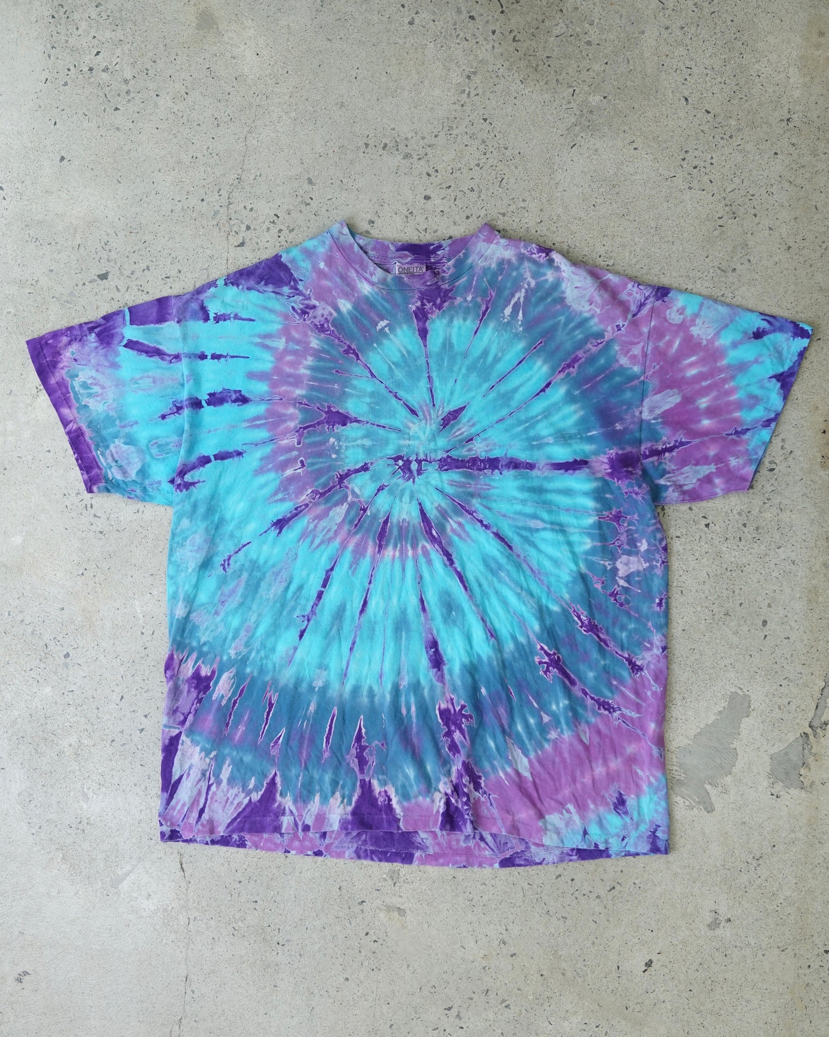tie dye vintage t-shirt