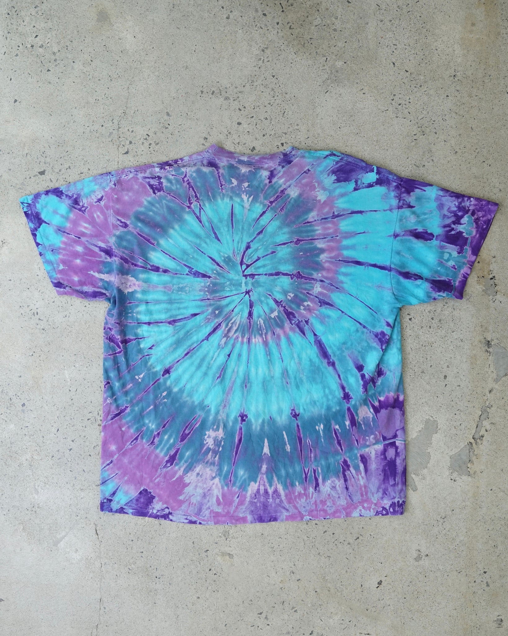 tie dye vintage t-shirt