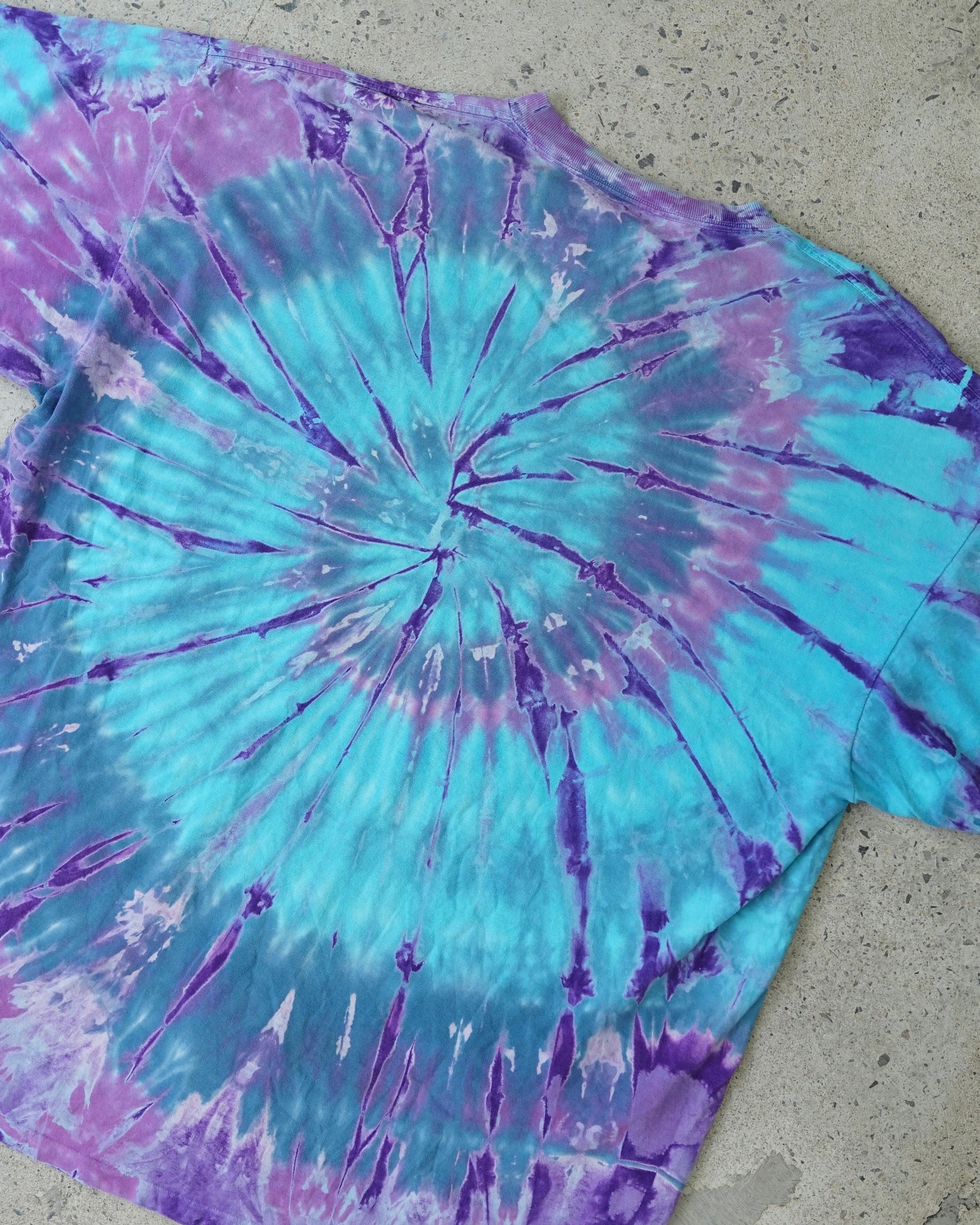 tie dye vintage t-shirt