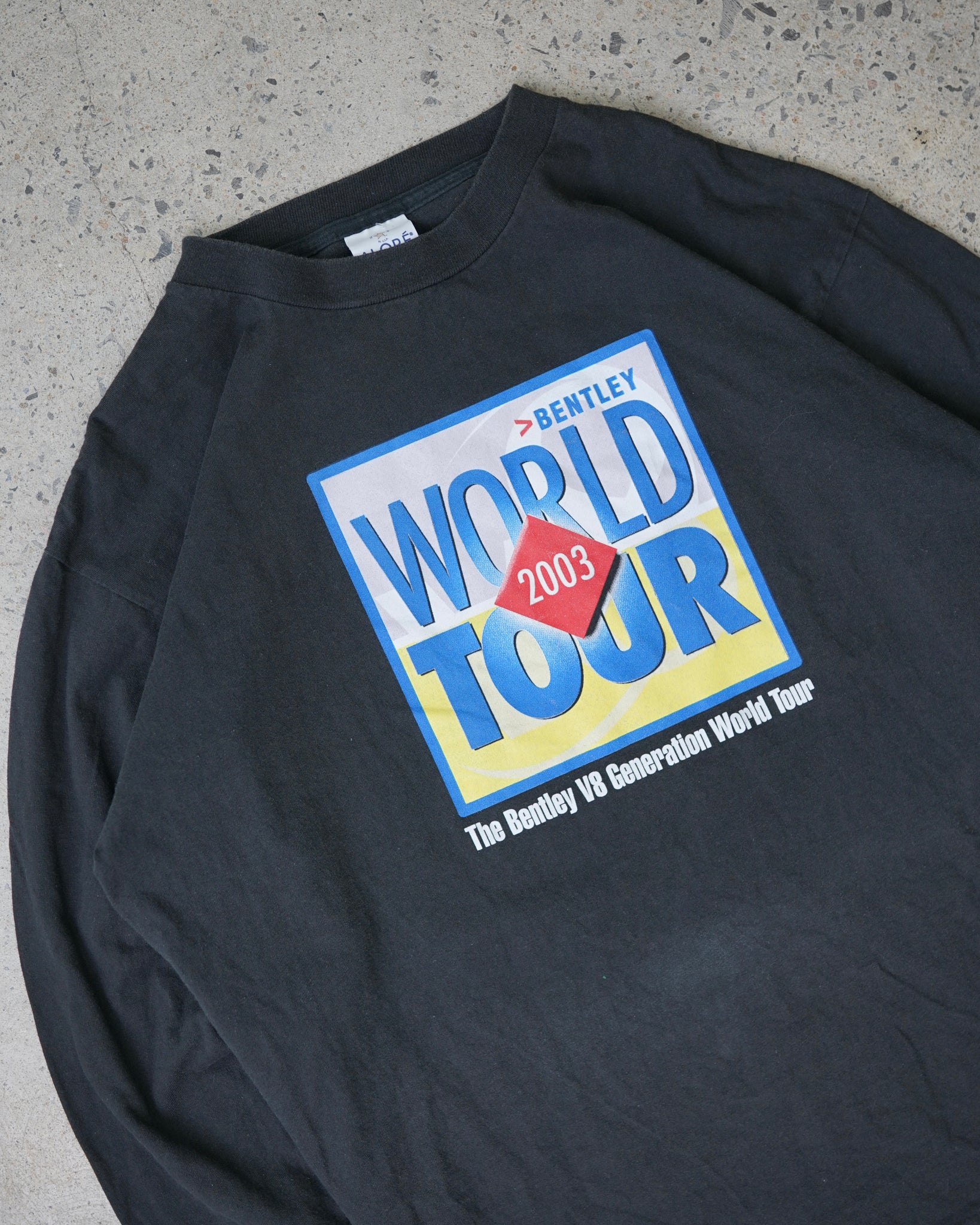 bentley world tour shirt - XL