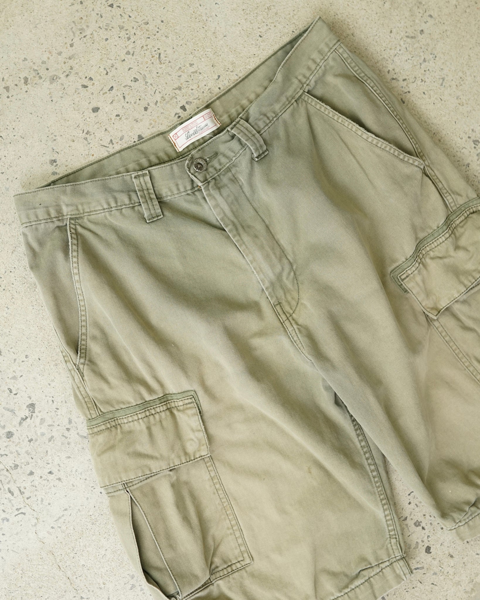 levi's cargo shorts