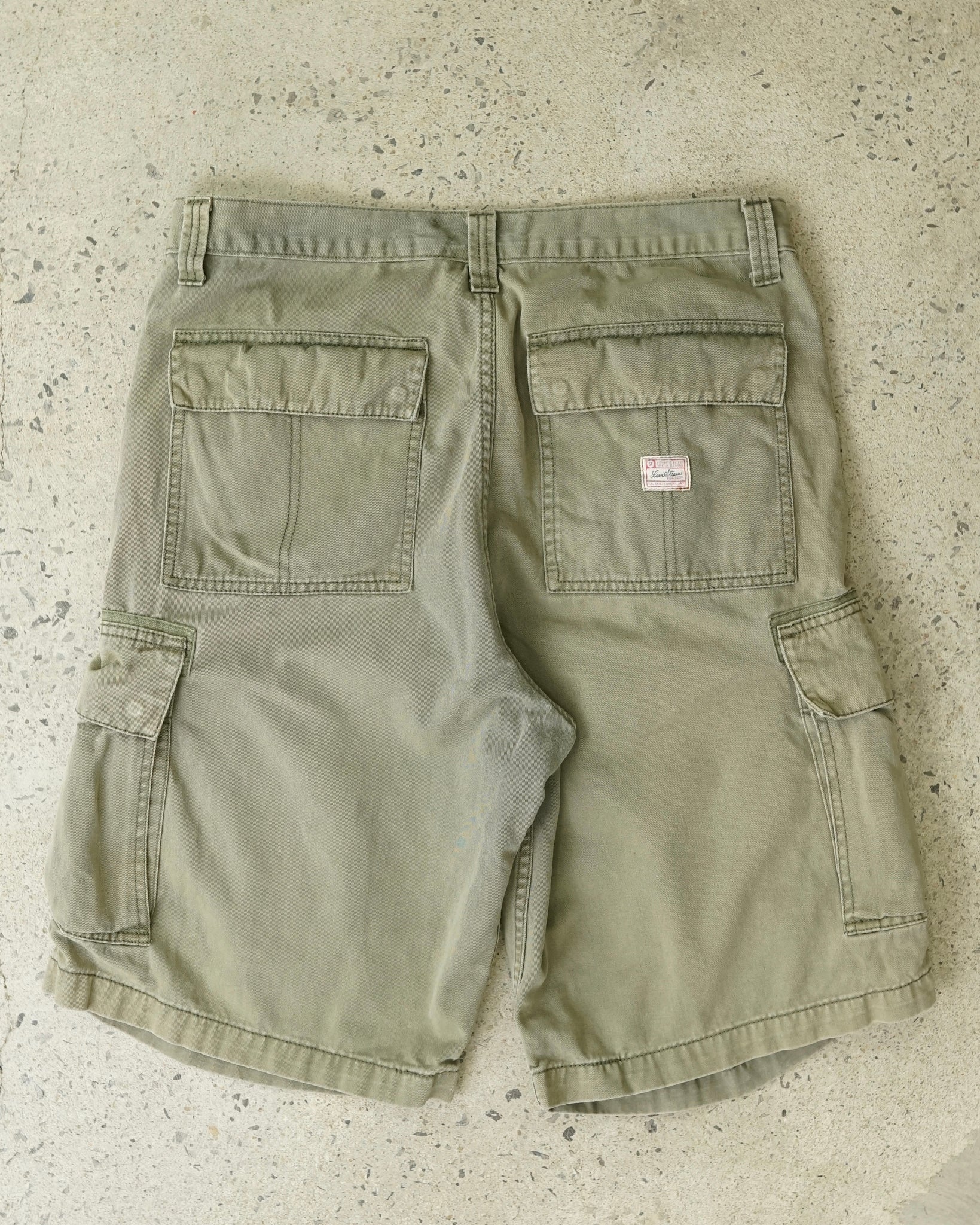 levi's cargo shorts