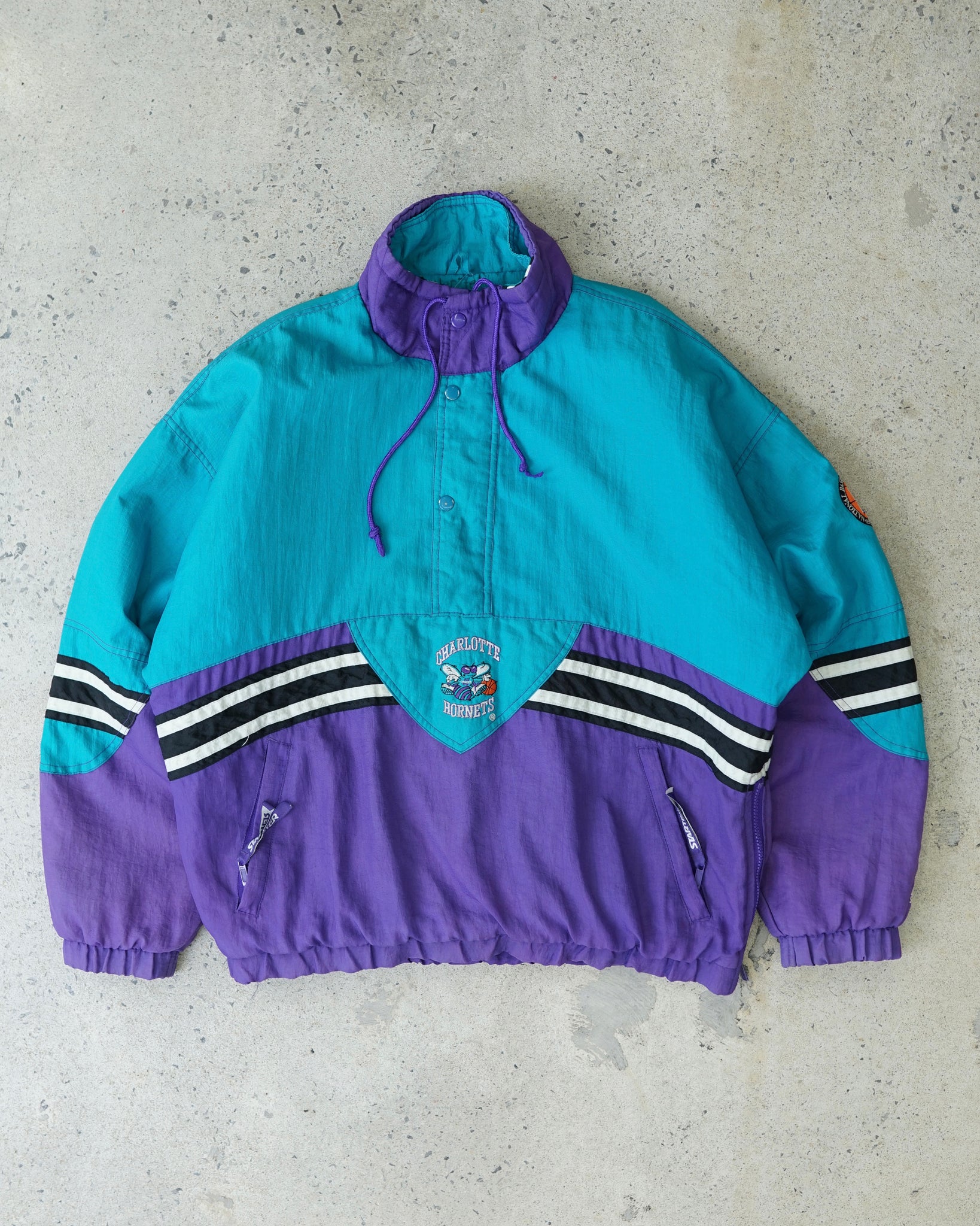 charlotte hornets starter jacket - large