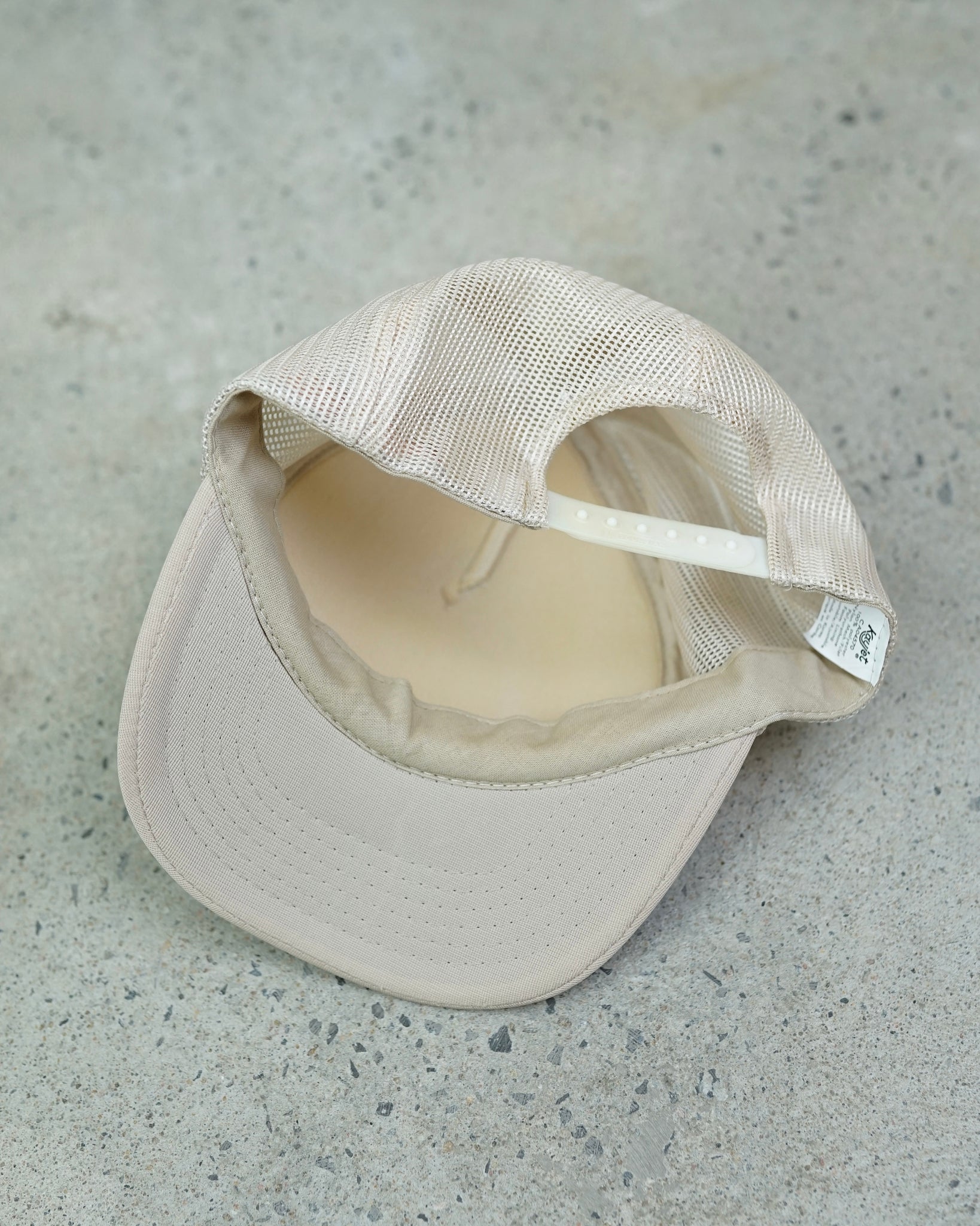 bearskin airlines 1988 trucker hat