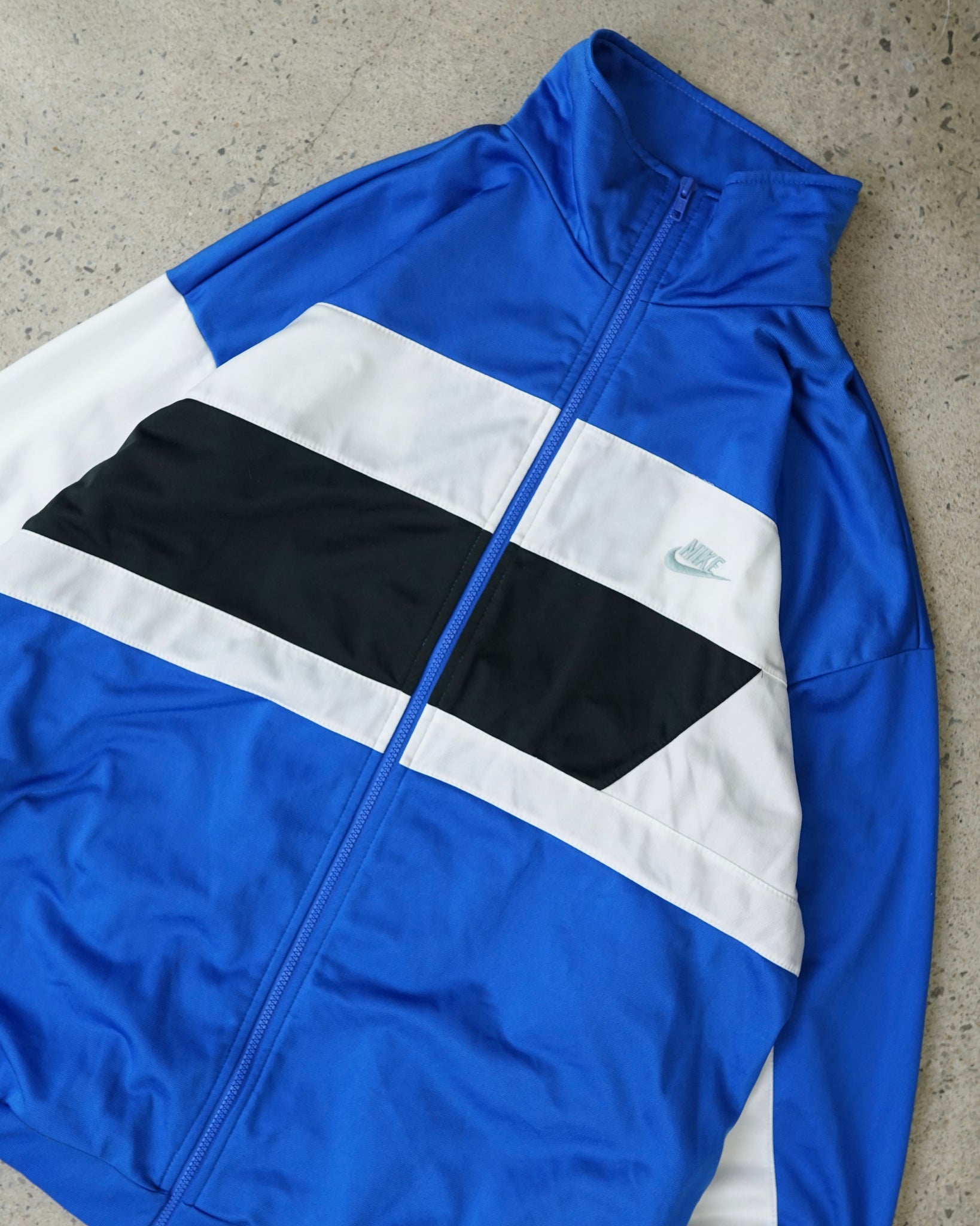 nike zip-up sweater