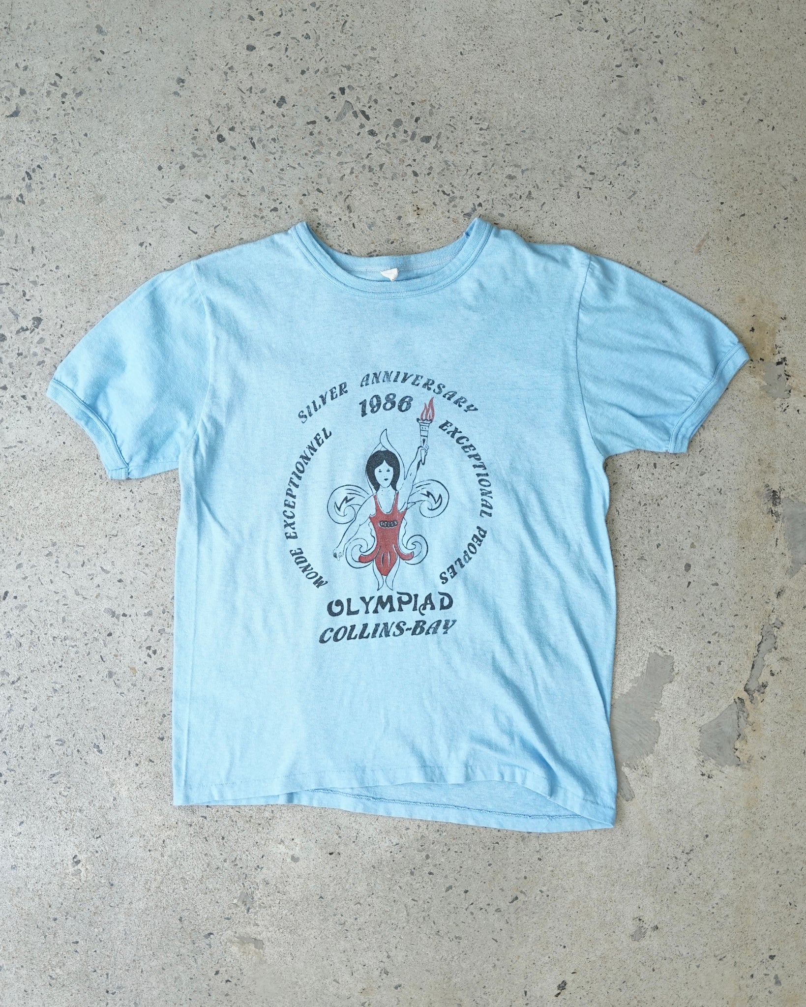 fruit of the loom olympiad 1986 t-shirt - small