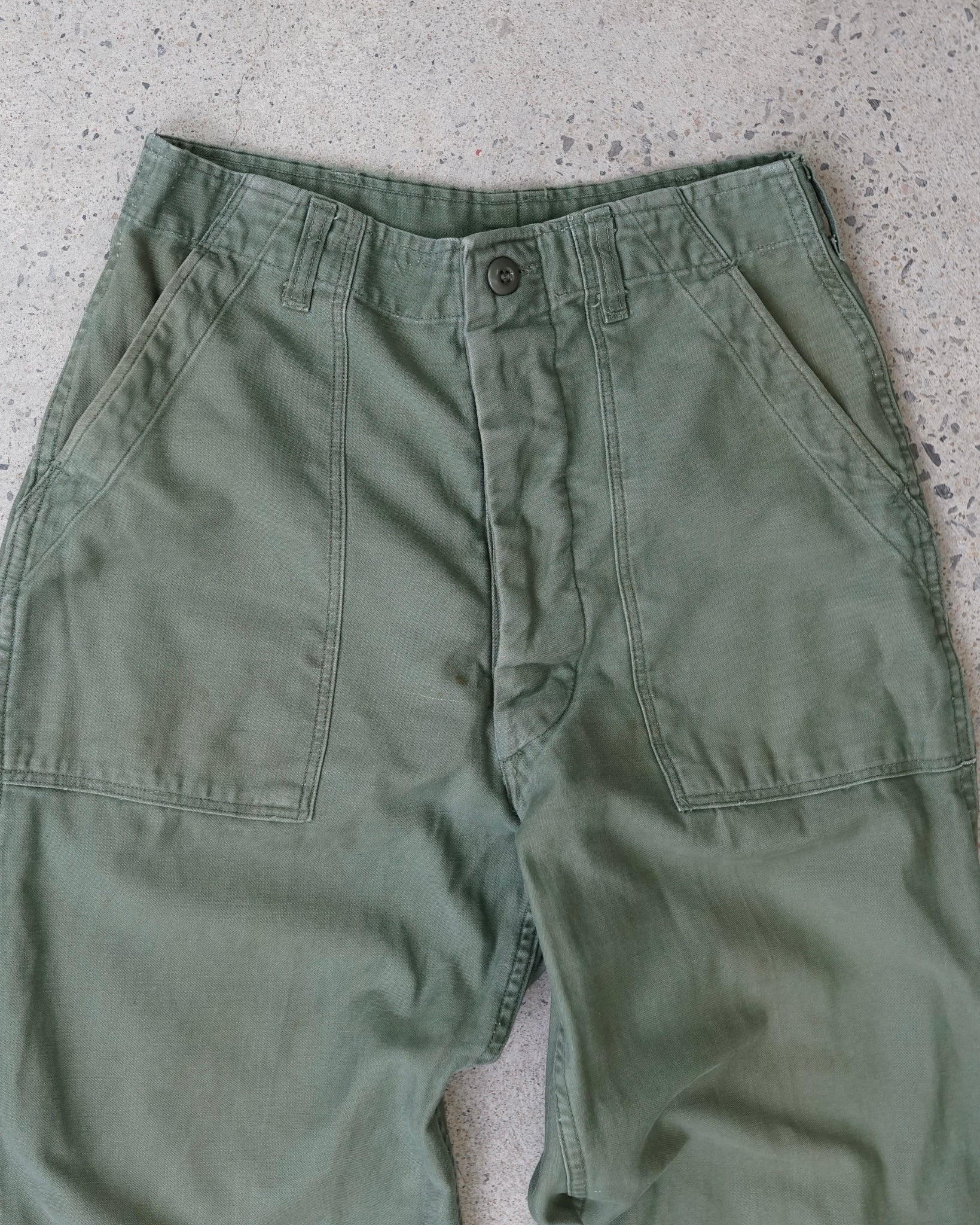 06-107 trousers