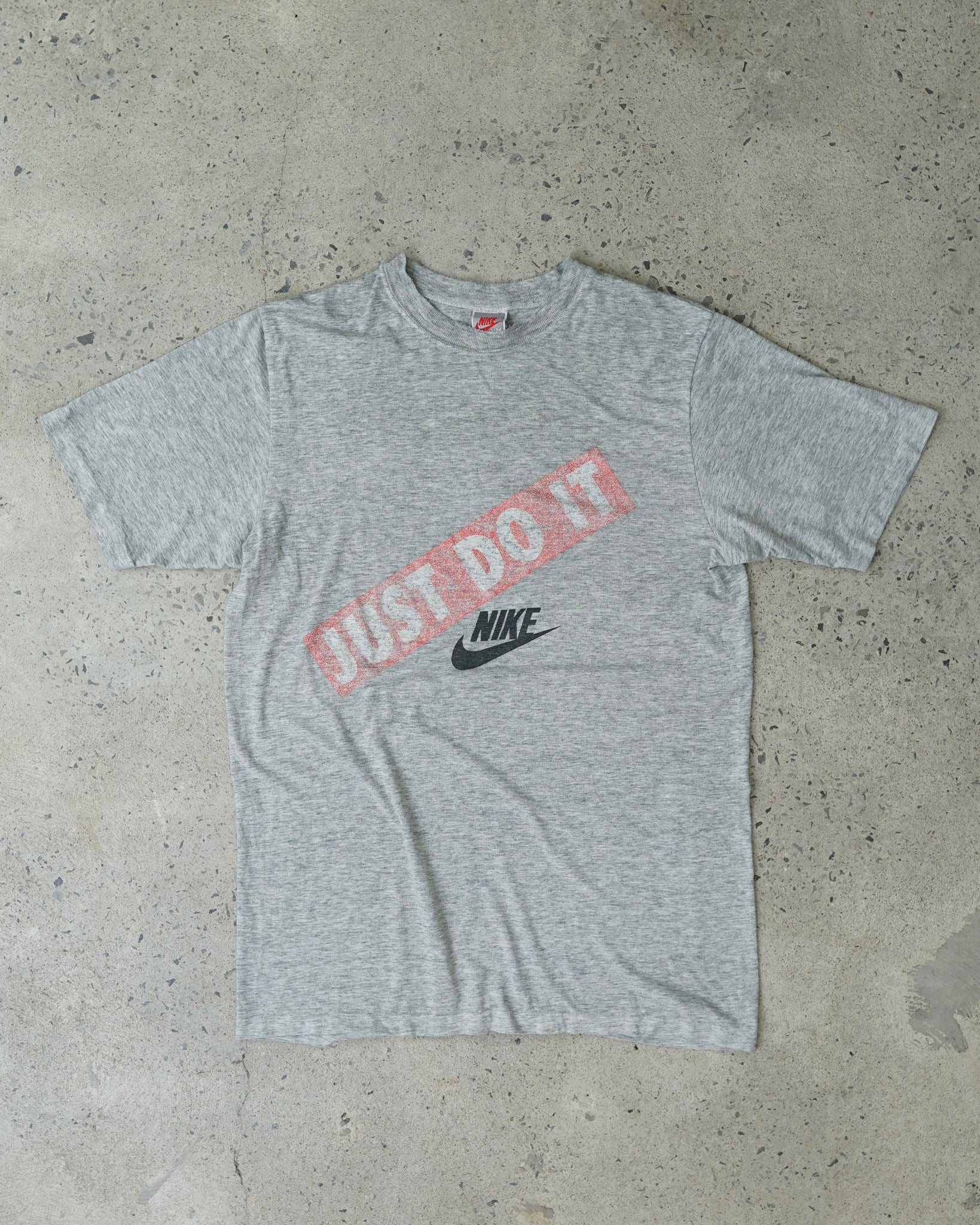 nike t-shirt