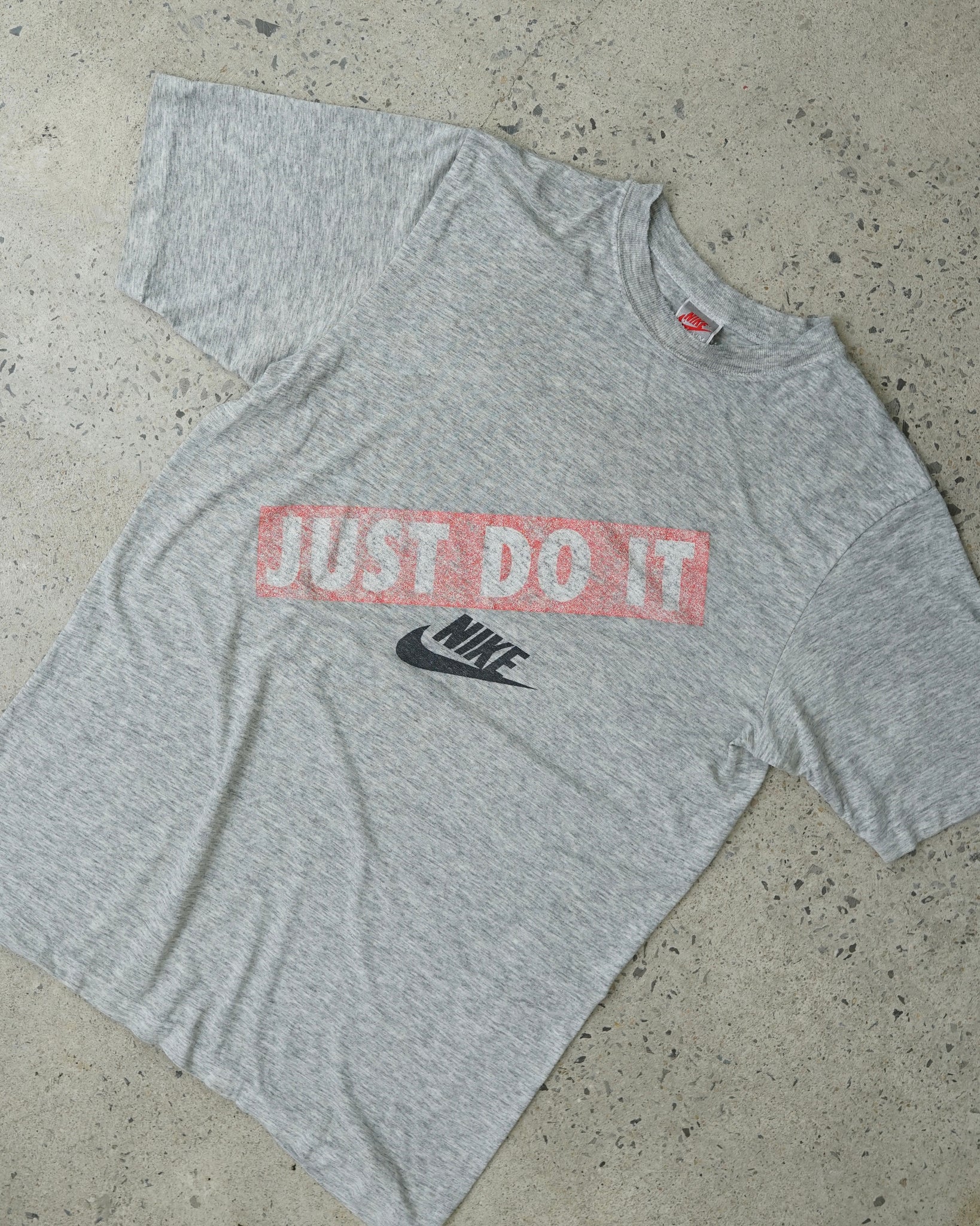 nike t-shirt