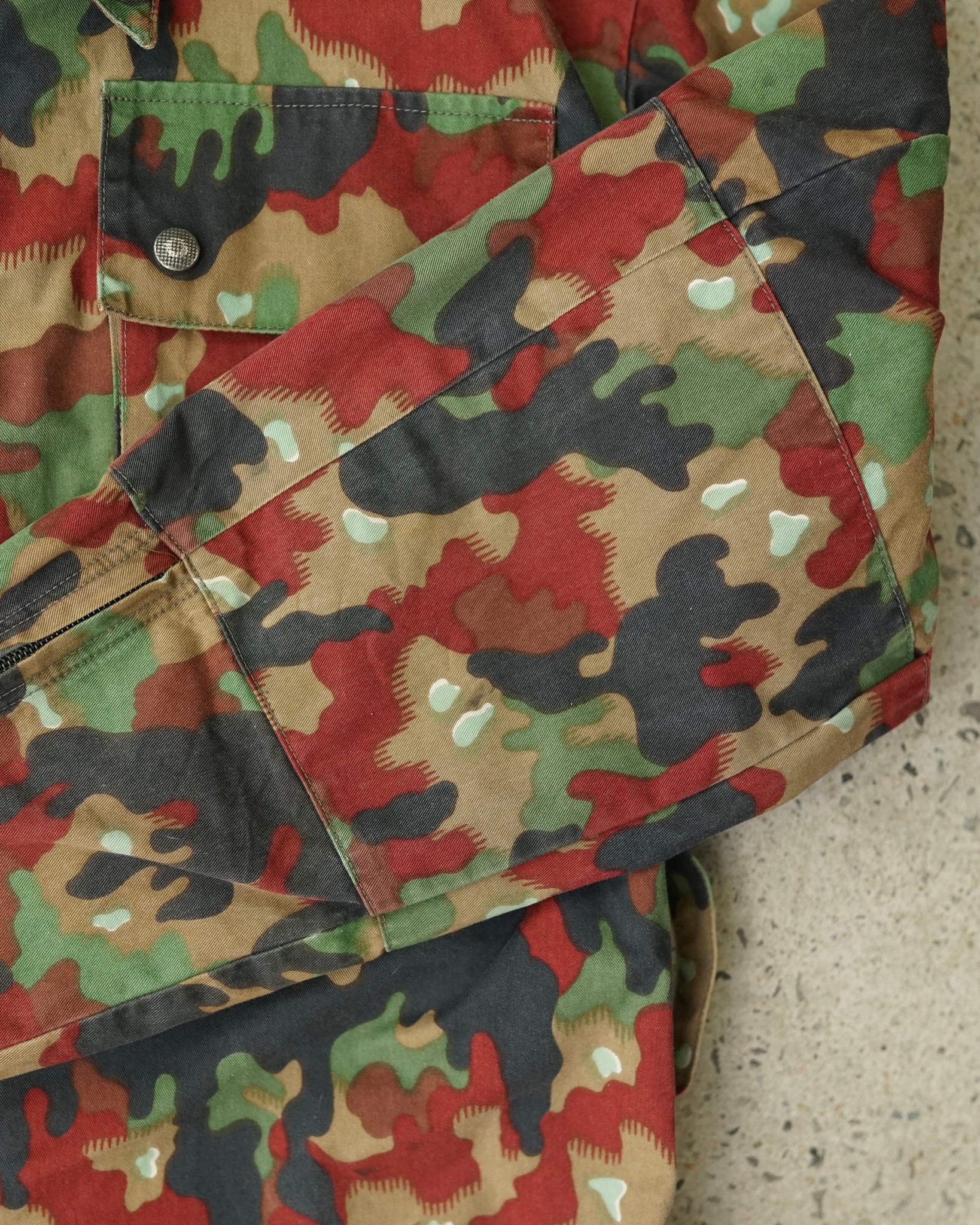 camo zip-up over shirt - medium