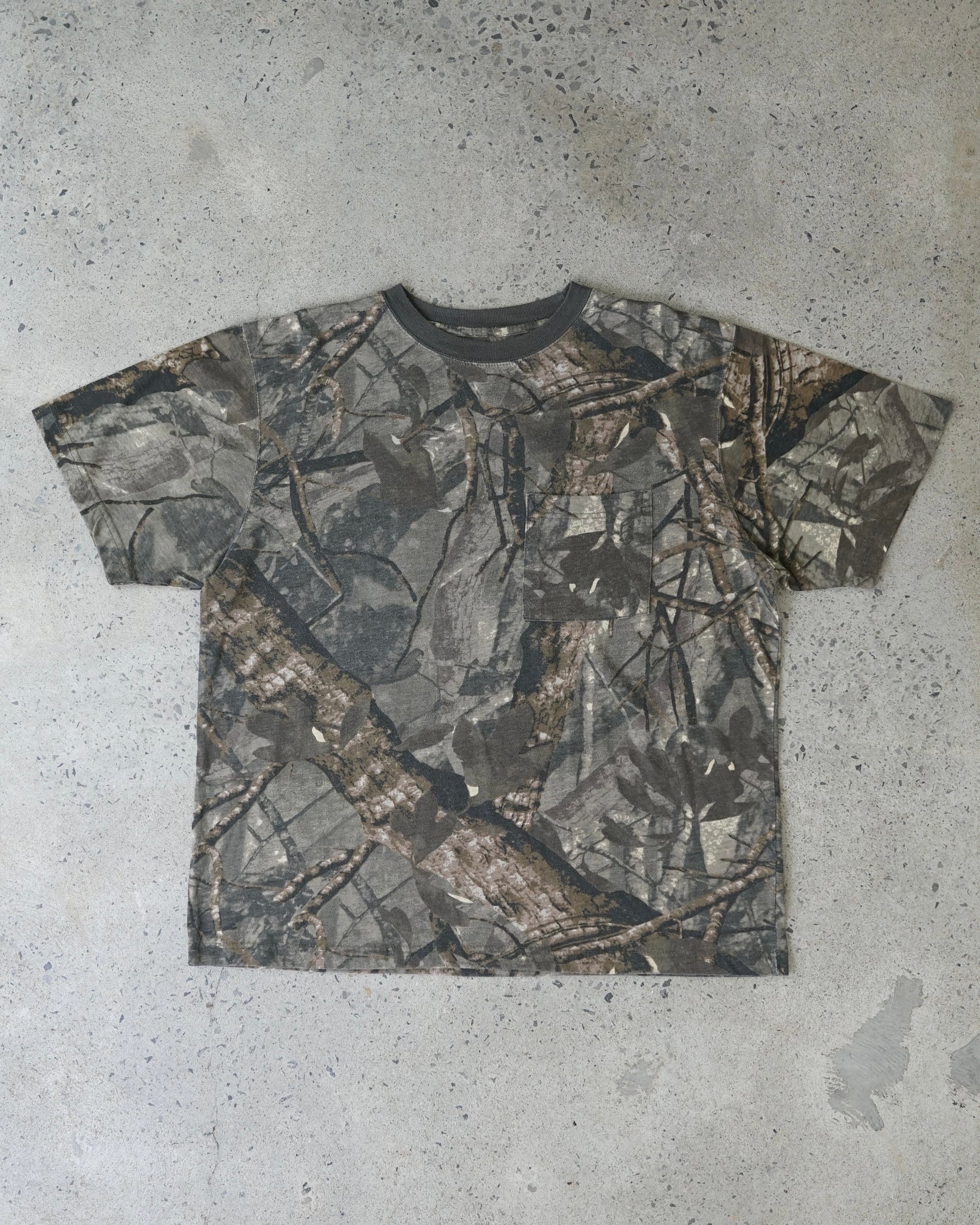 pro action realtree camo pocket t-shirt