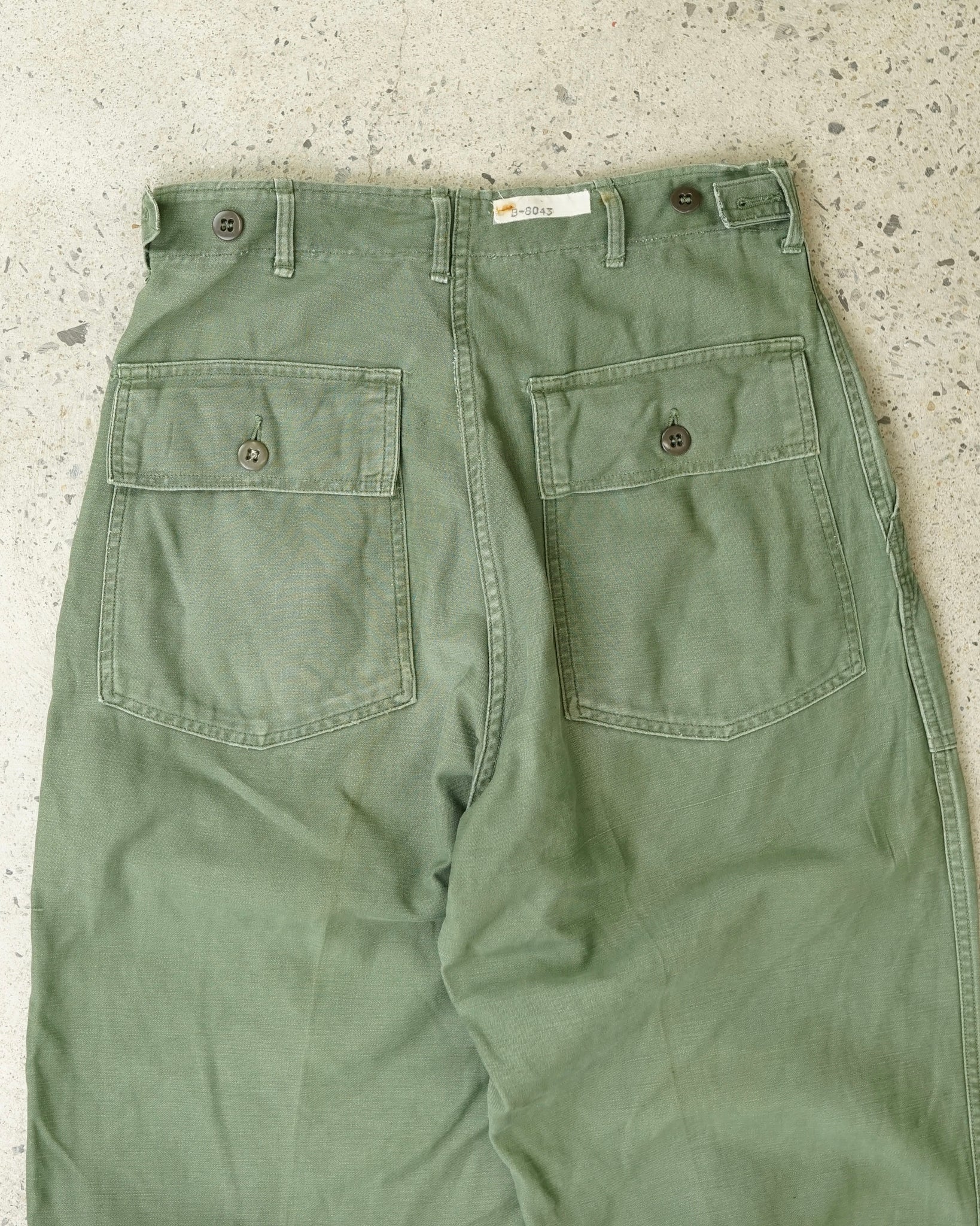 military cargo pants - 28x30