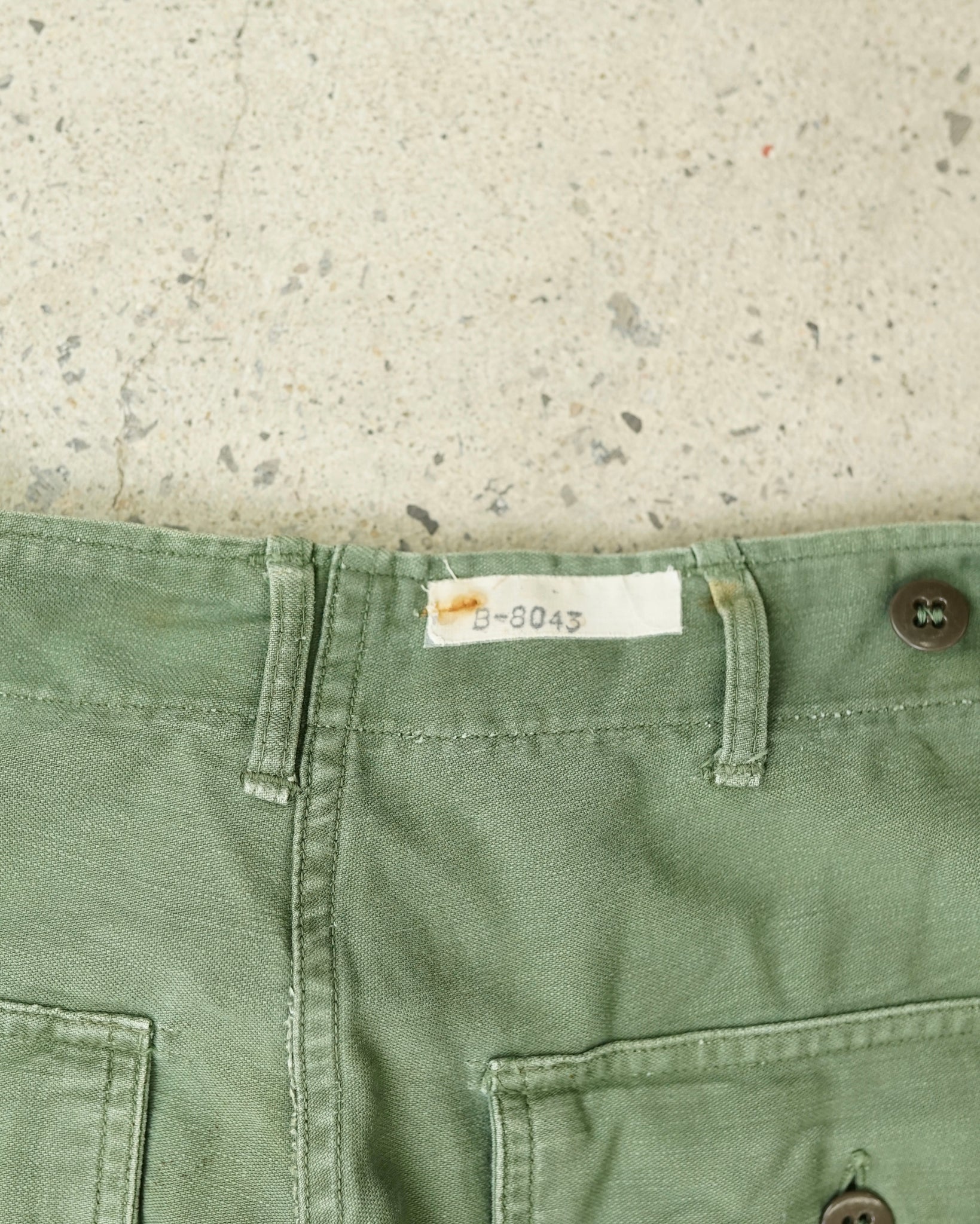 military cargo pants - 28x30