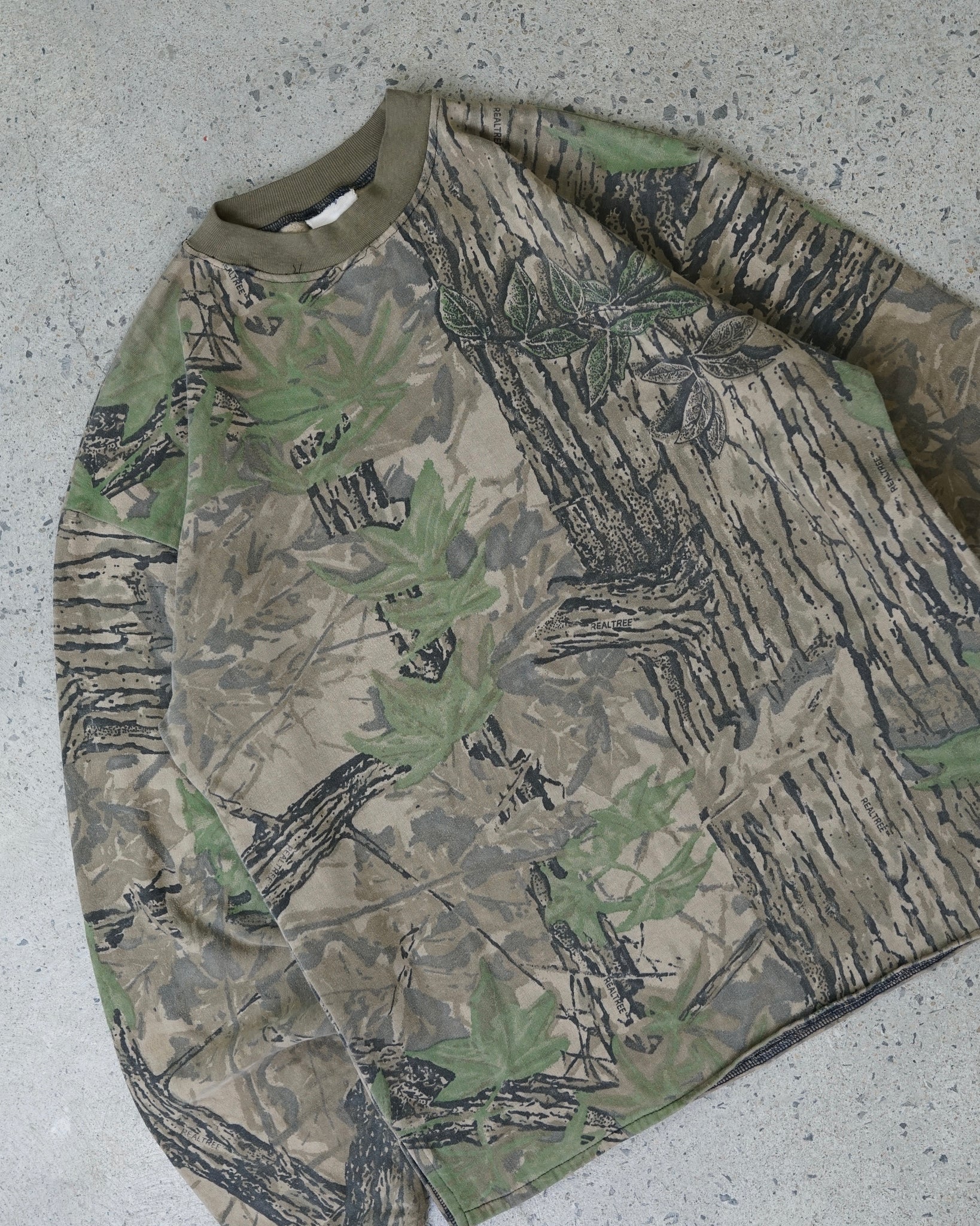 realtree camo crewneck