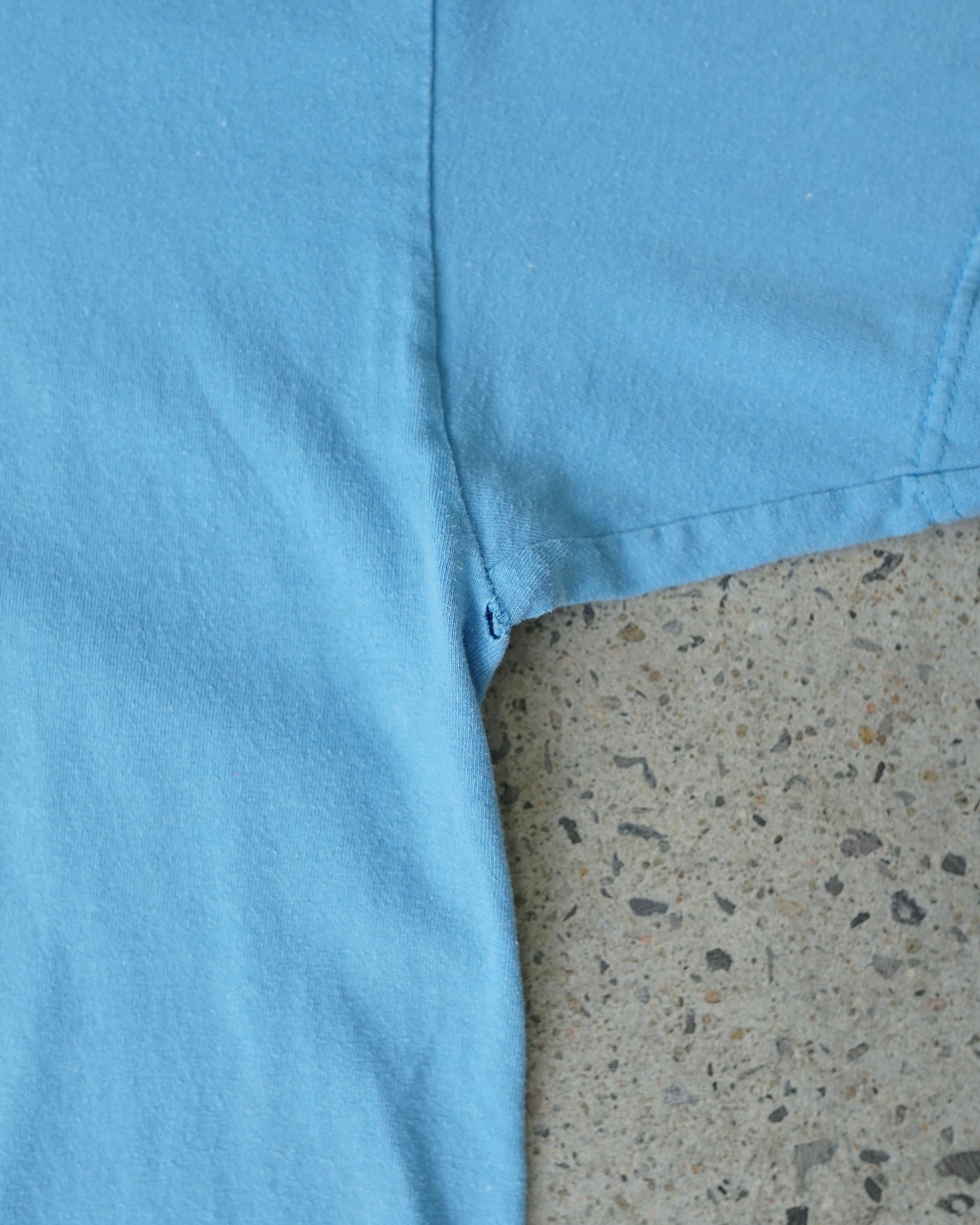 nike team essential t-shirt