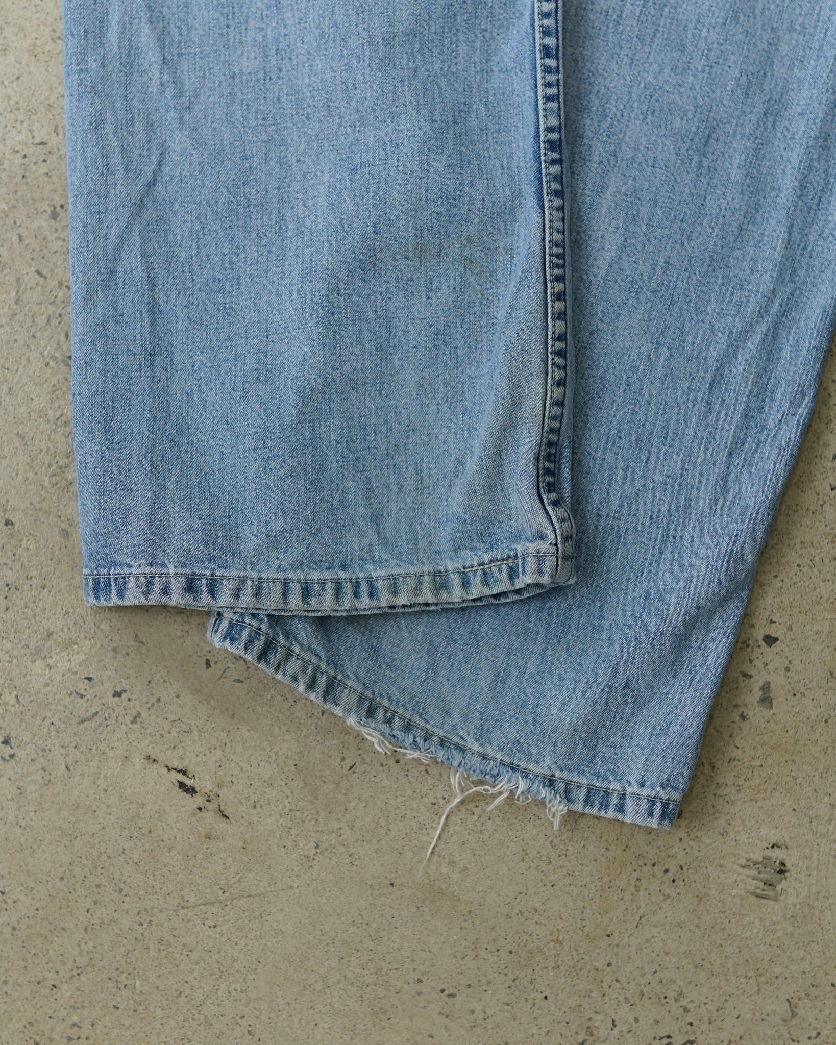 levi's 557 jeans