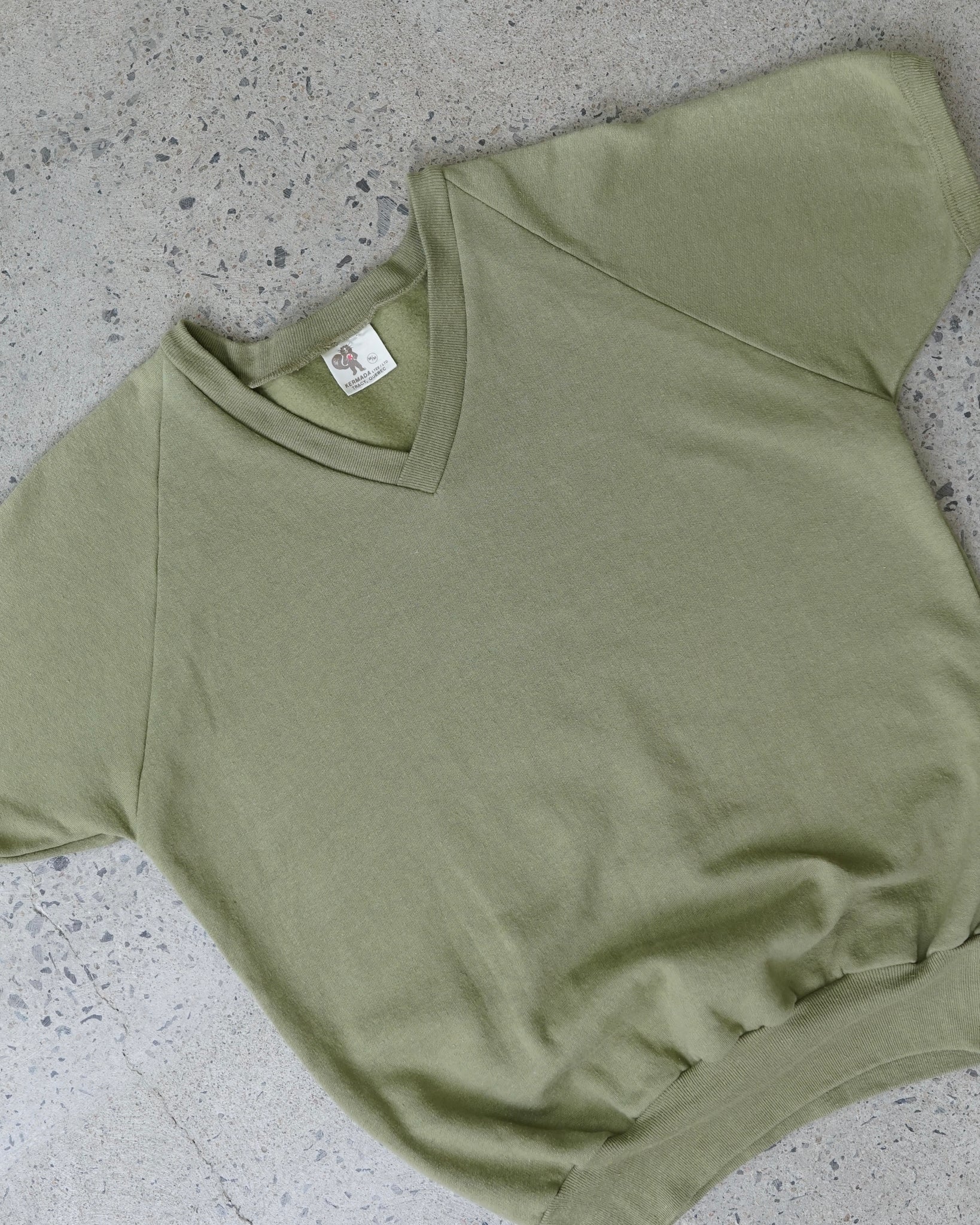 kermada short sleeve v-neck sweater