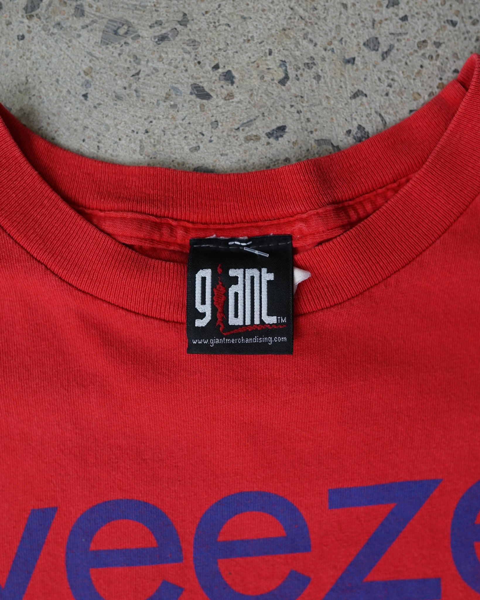 weezer 2000 rock band t-shirt