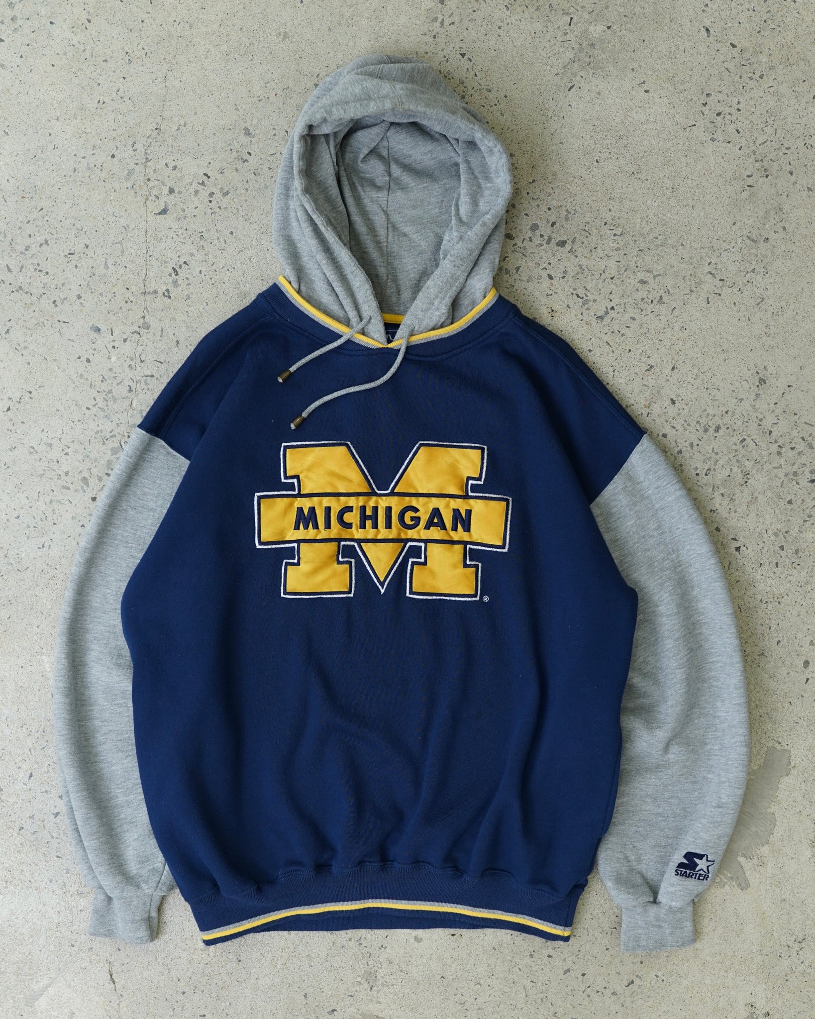 michigan wolverines starter hoodie - large