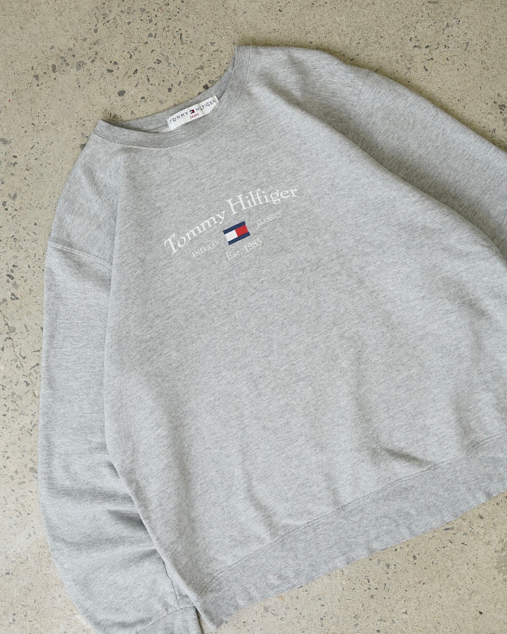 tommy hilfiger crewneck