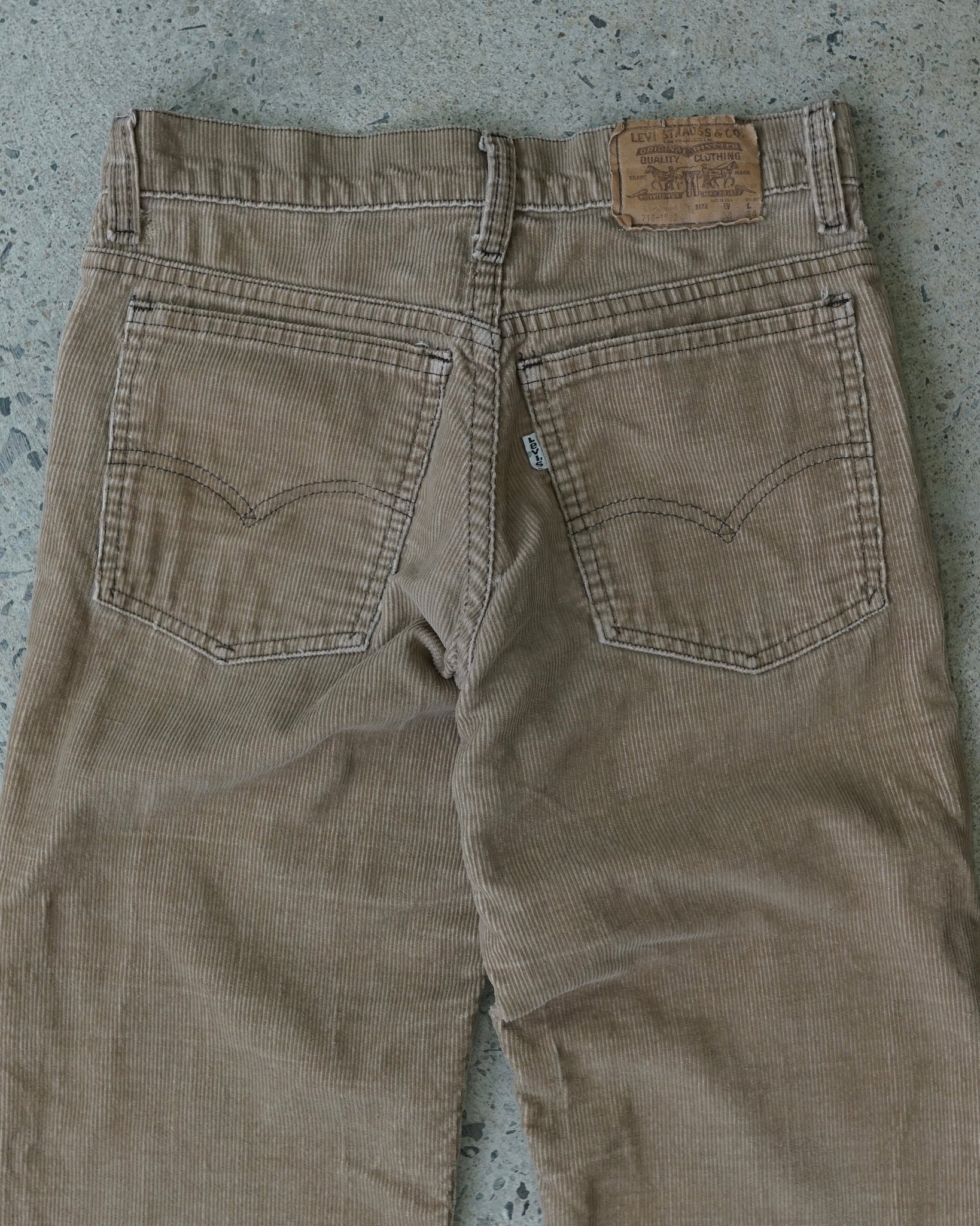 levi's corduroy pants