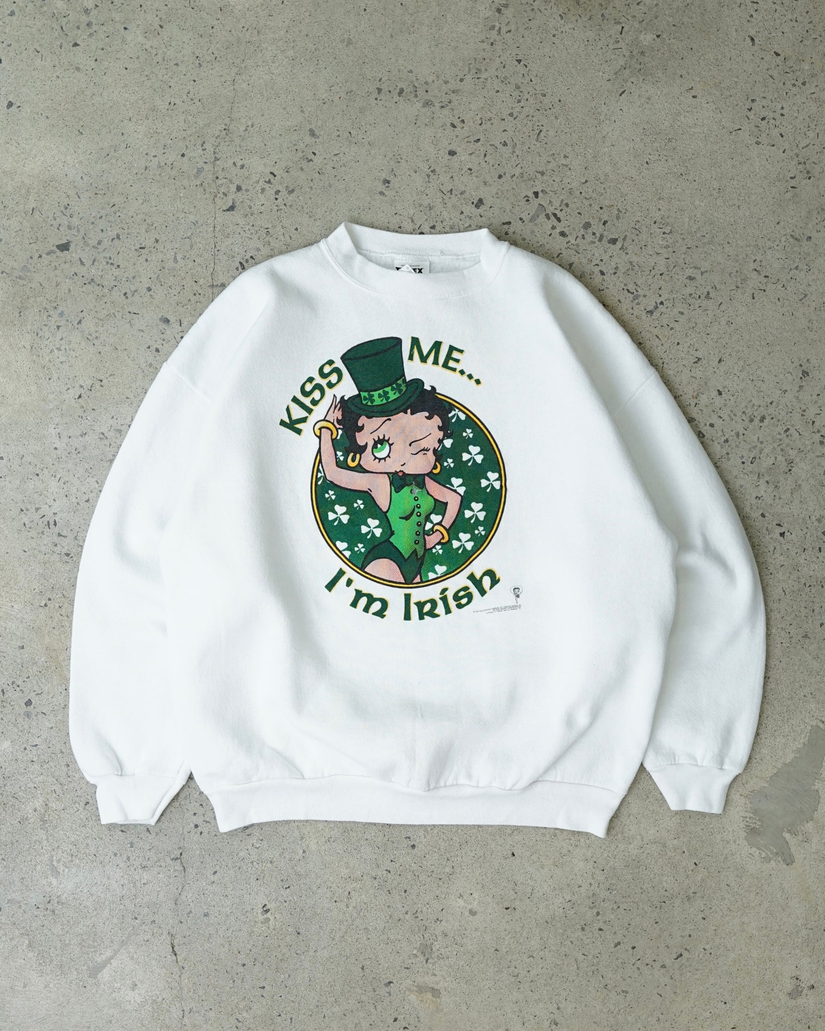 betty boop kiss me i'm irish 1997 crewneck