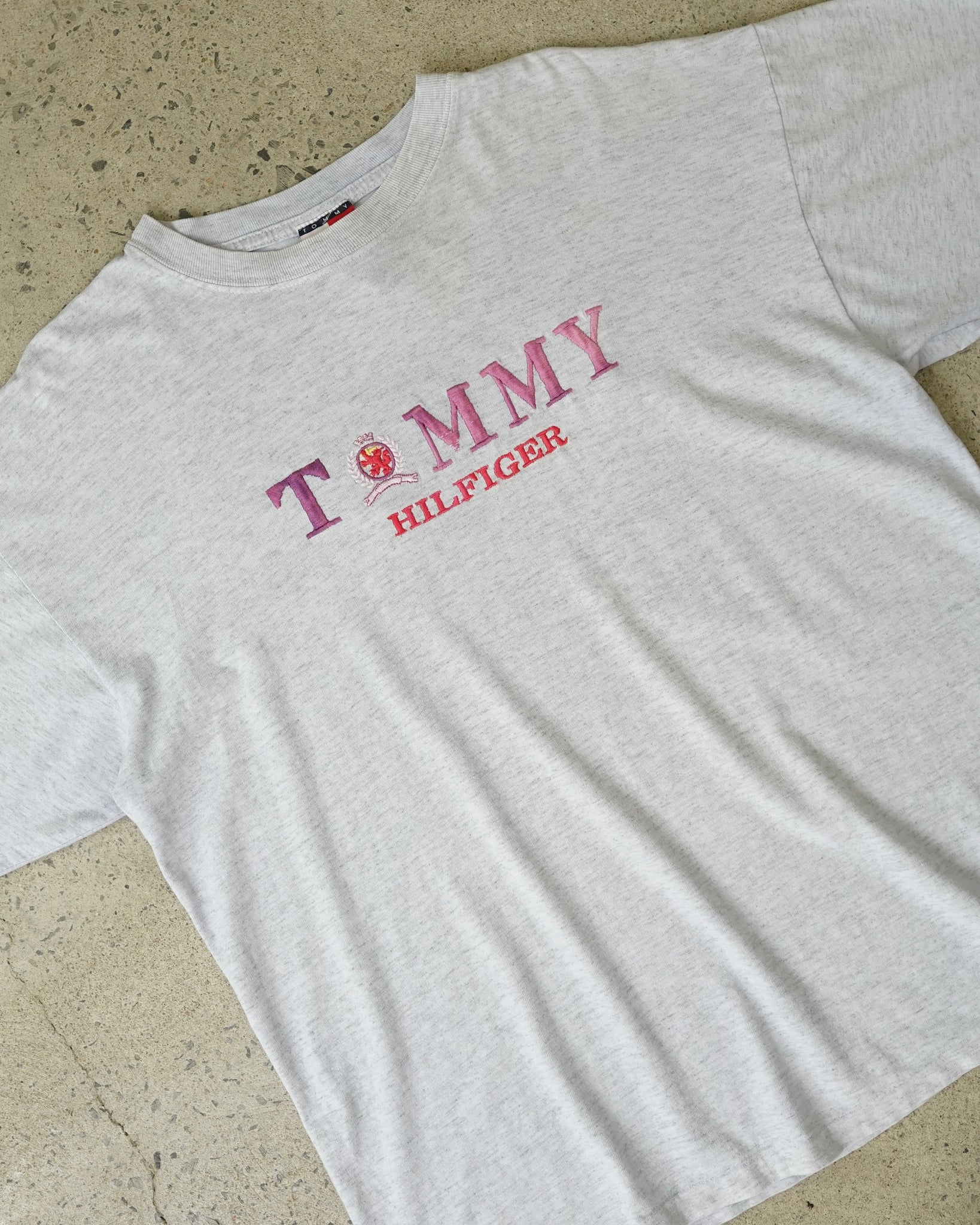 tommy hilfiger embroidered t-shirt