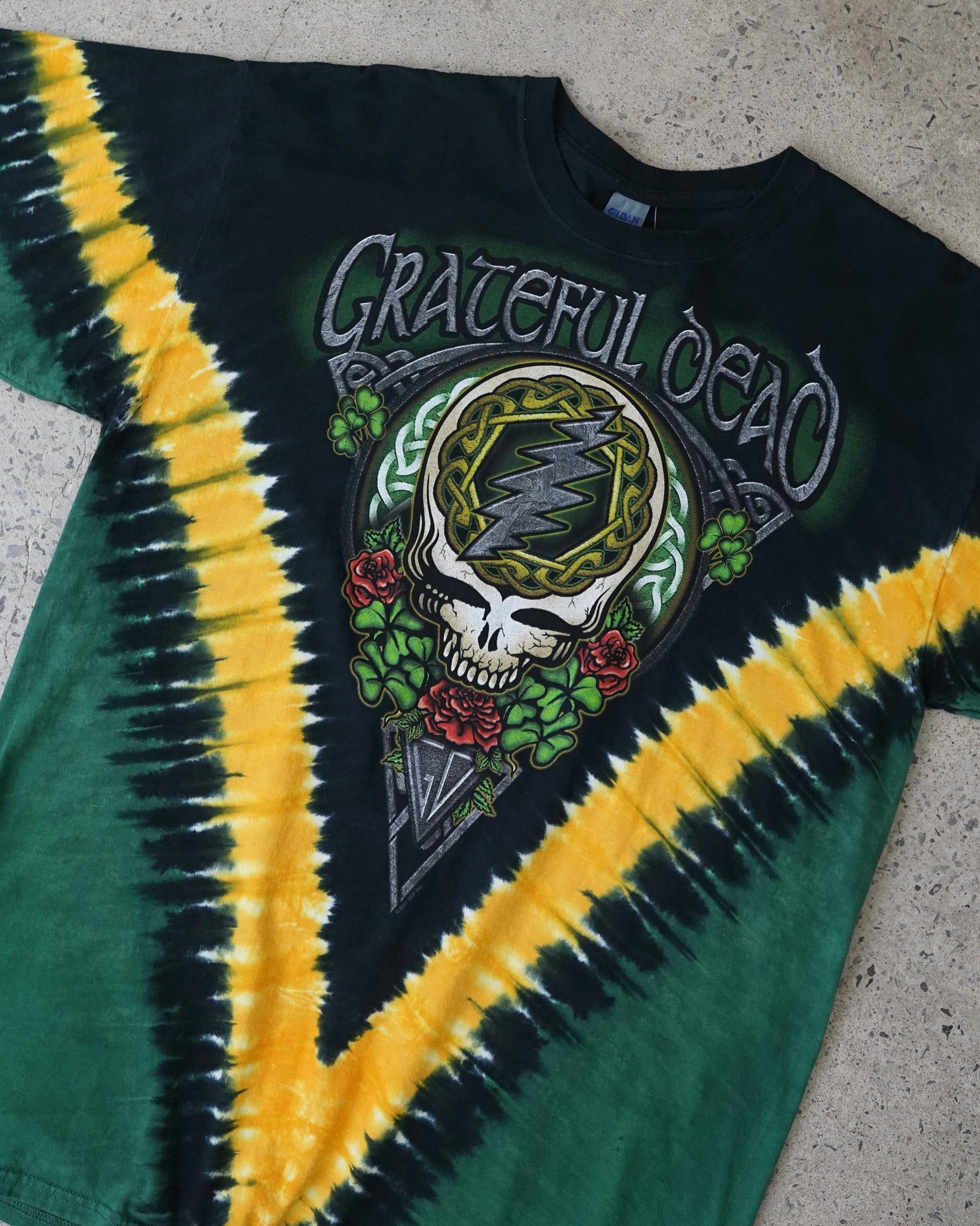 grateful dead rock band tie dye t-shirt