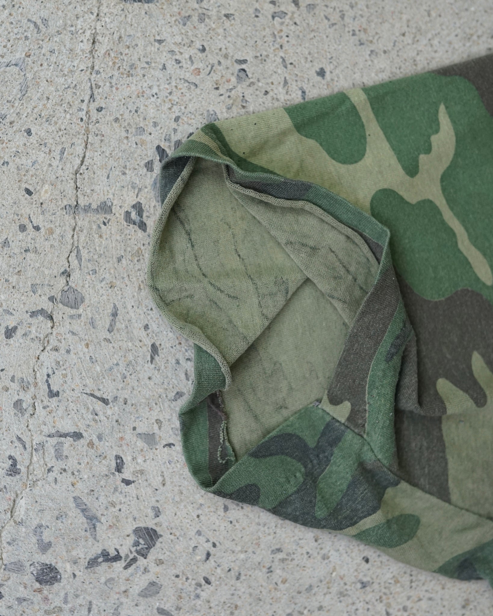 sherpa camo t-shirt