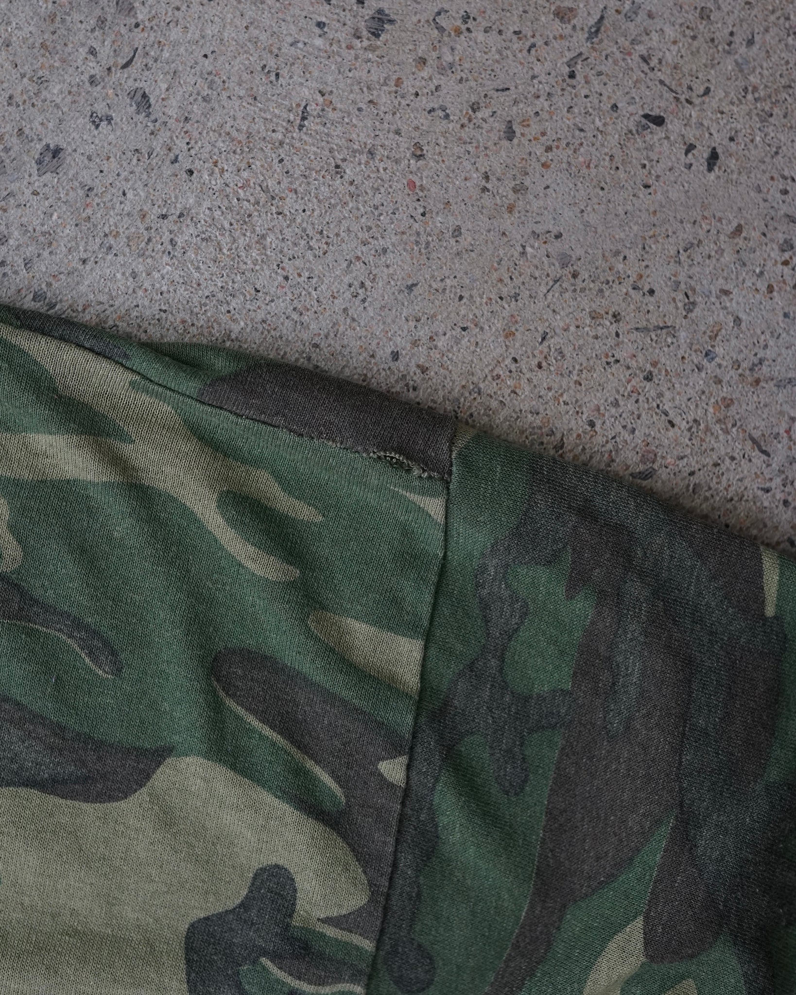 sherpa camo t-shirt