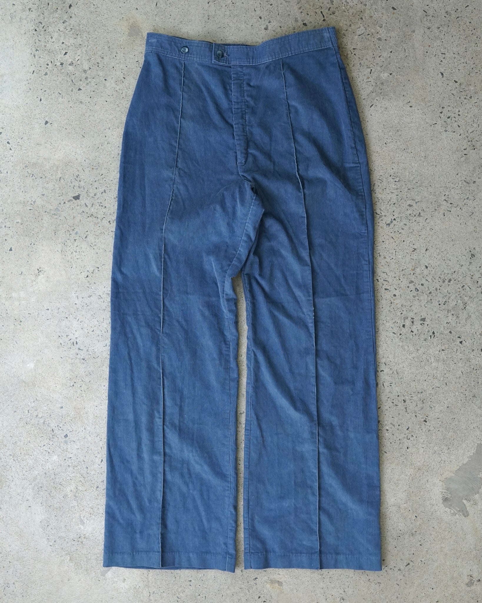 levi's corduroy pants - 33x33