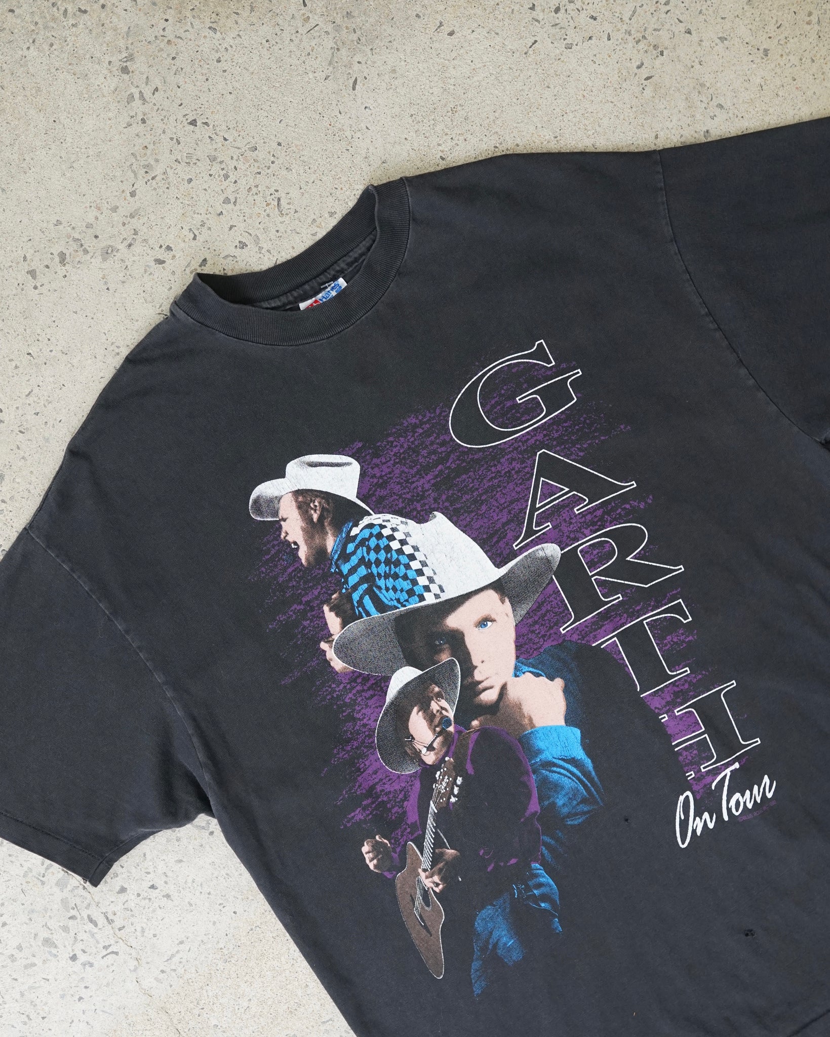 garth brooks 1992 tour t-shirt