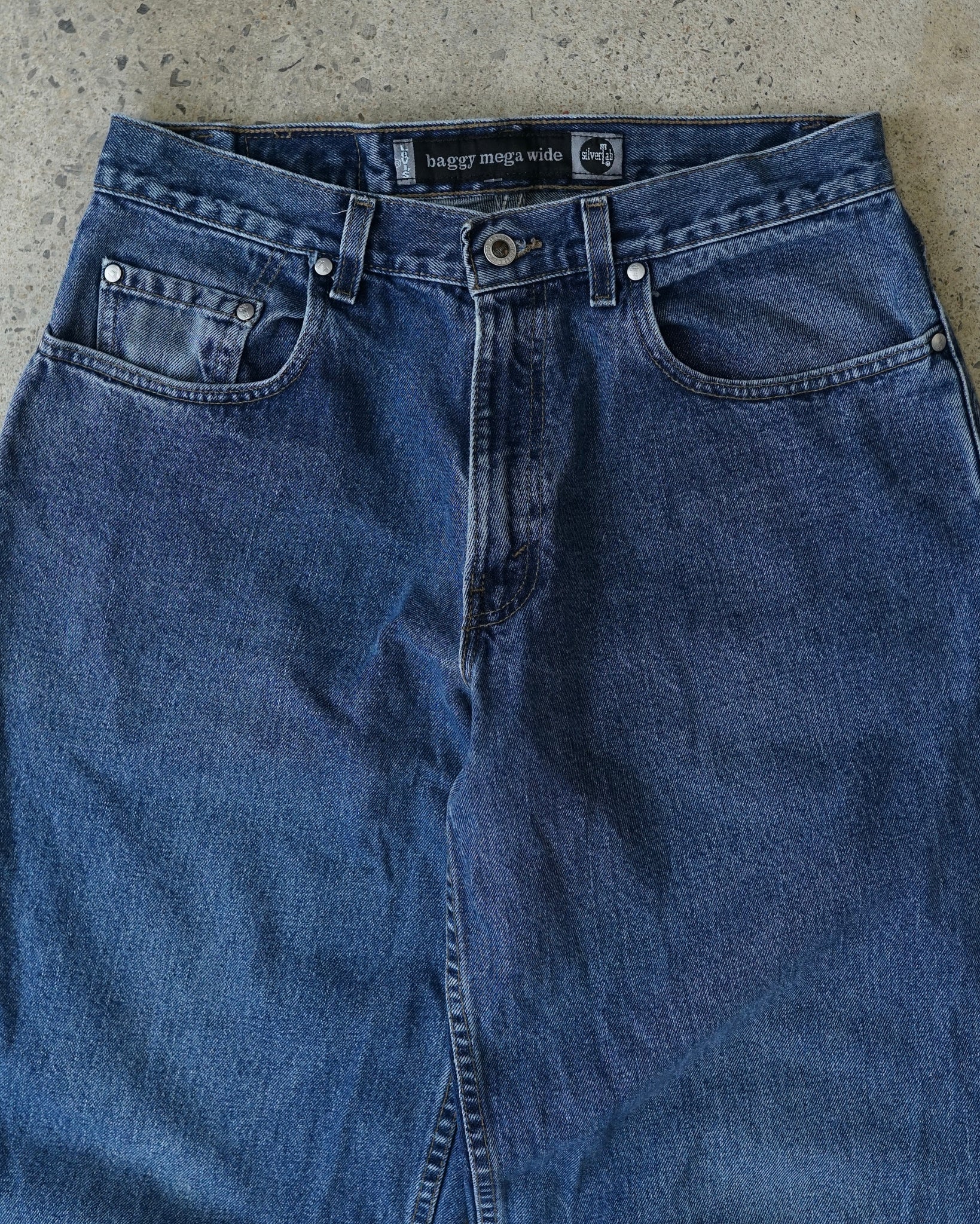 levi's baggy mega wide jeans