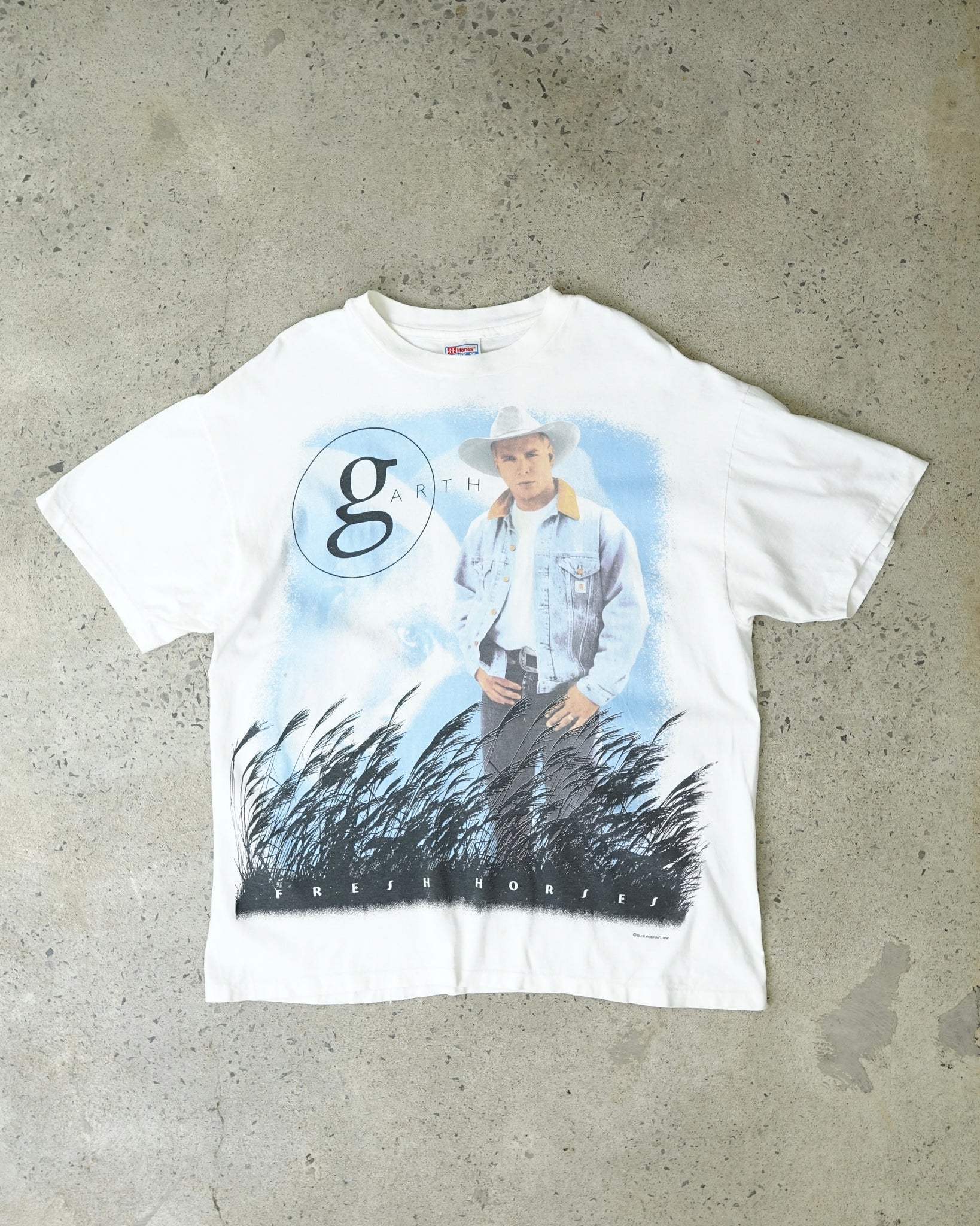 garth brooks world tour t-shirt