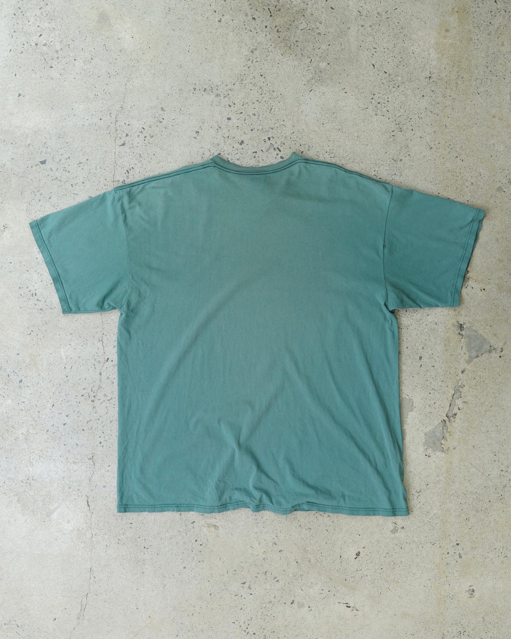 nike essential t-shirt